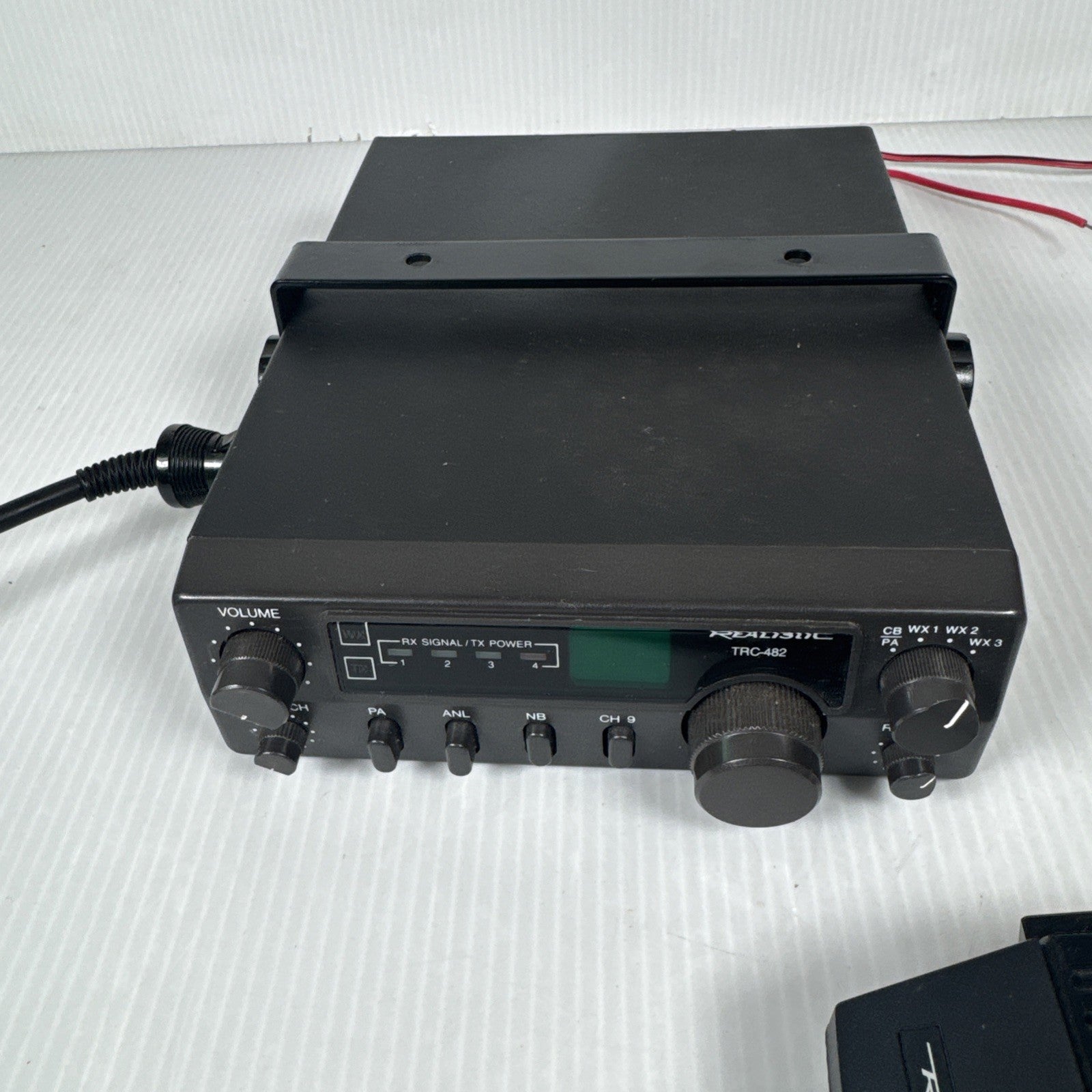 Realistic TRC-482 CB Radio – 40 Channel 2-Way