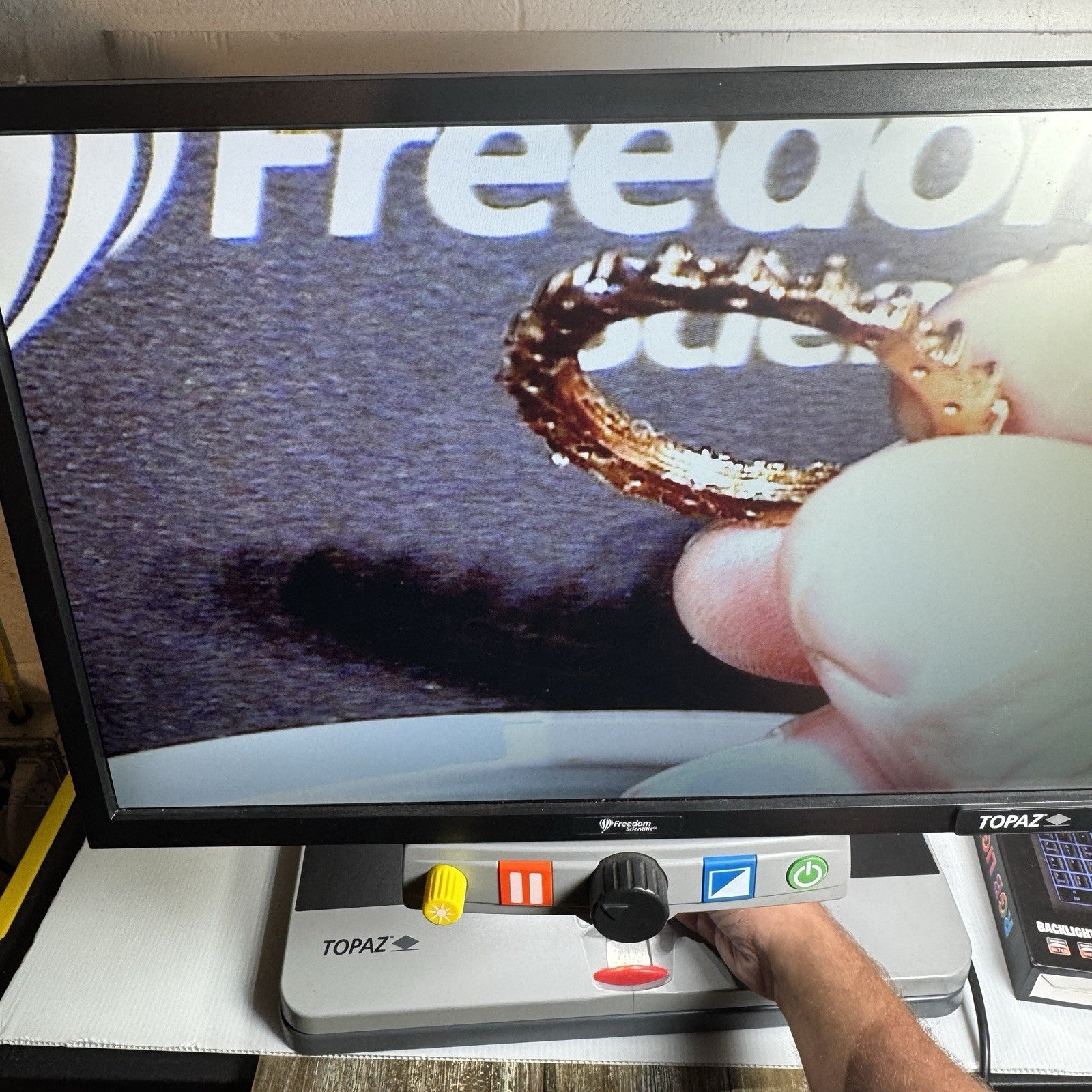 Freedom Scientific Topaz HD 22" LCD Screen Desktop Low Vision Video Magnifier