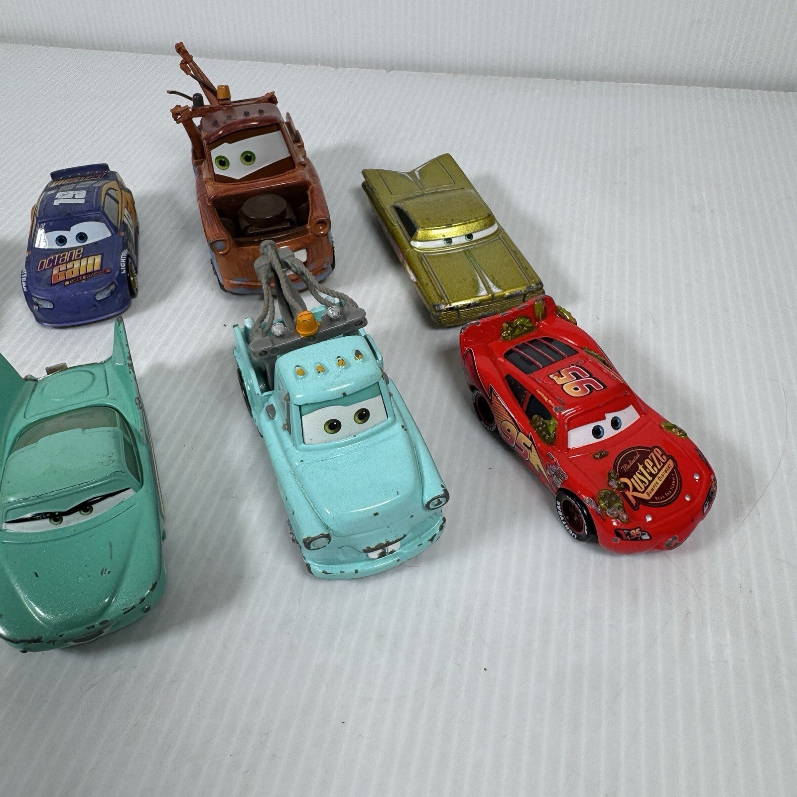 Lot Of Disney Pixar Cars Diecast & Plastic Toys Mater, Lightning McQueen & More