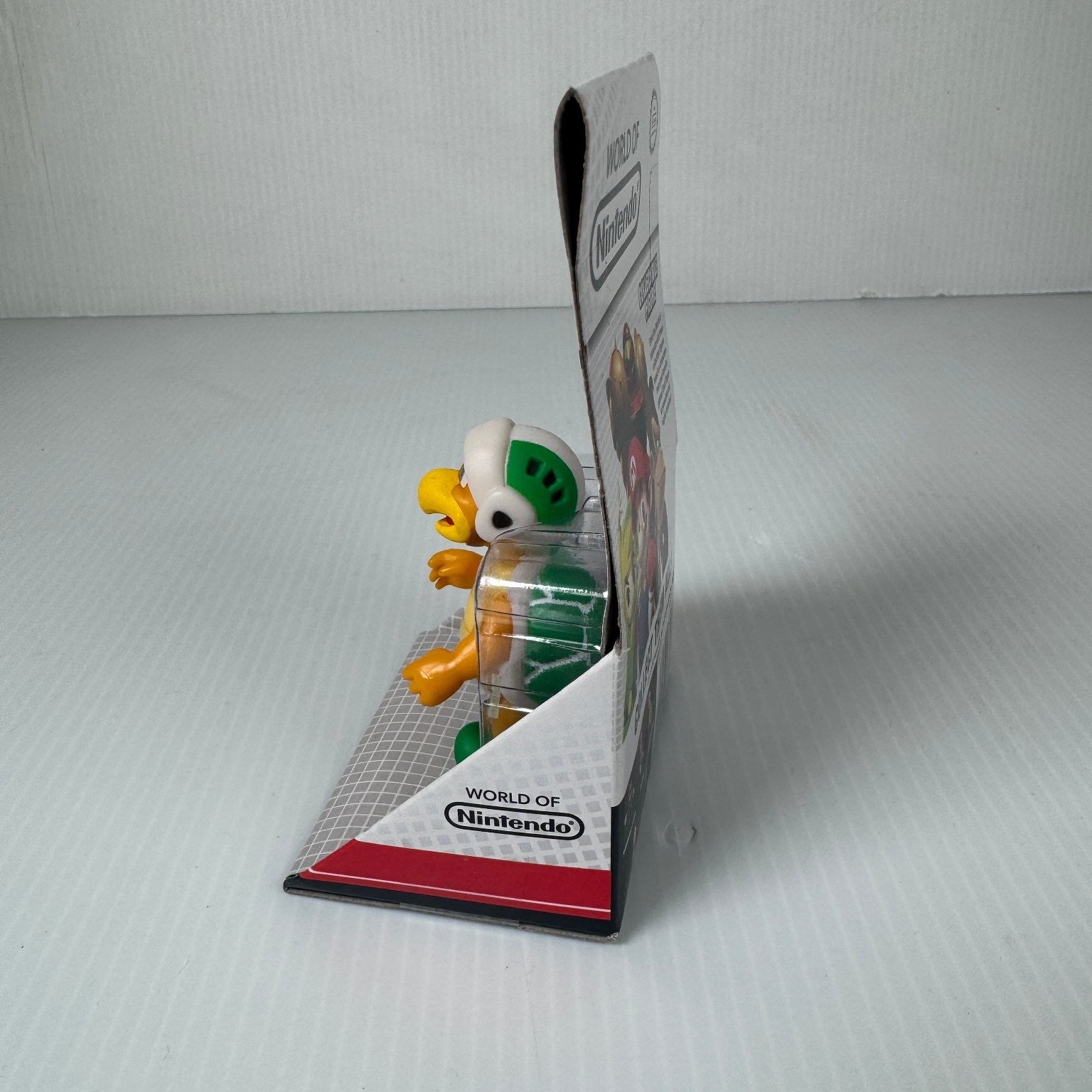 World of Nintendo Hammer Bro  2.5" Super Mario Collectible Figure