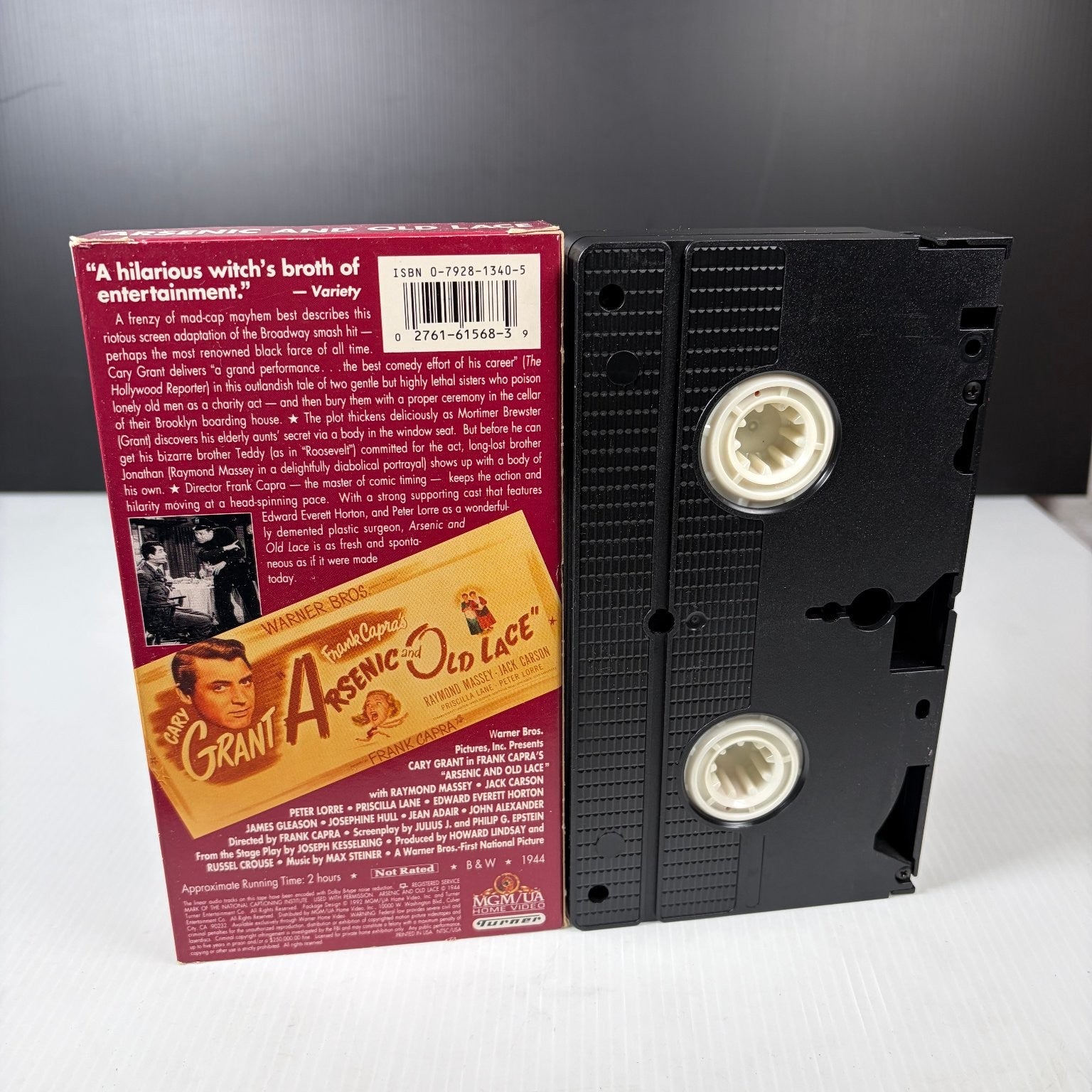 Arsenic and Old Lace VHS 1944 Classic Comedy Original Release MGM/UA