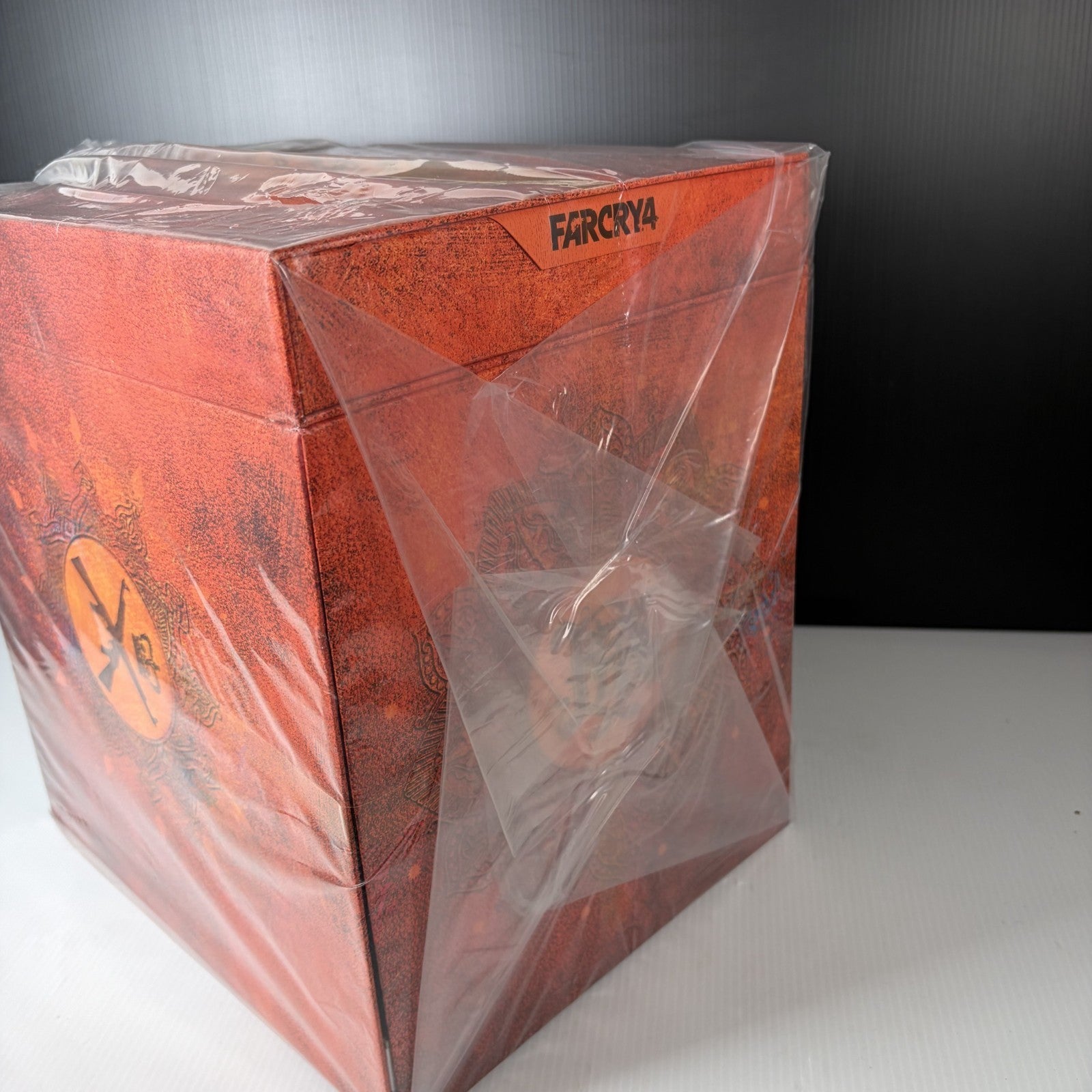 Pagan Min Figurine Statue on Elephant Throne FAR CRY 4 Kyrat UBI Collectibles