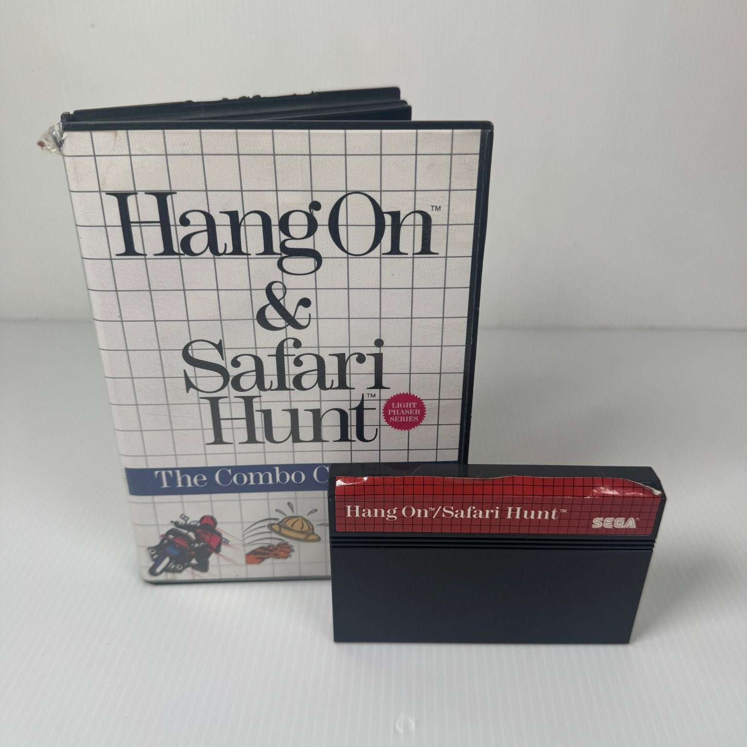 Hang On & Safari Hunt The Combo Cartridge Sega Master System Game Case & Game