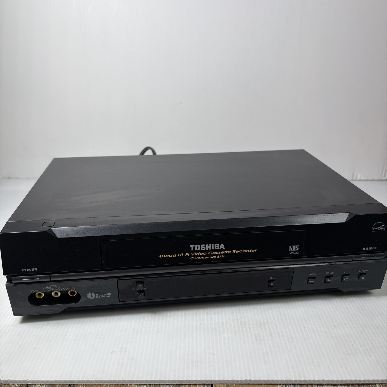 Toshiba W-522 4-Head Hi-Fi VHS VCR Video Cassette Recorder Commercial Skip