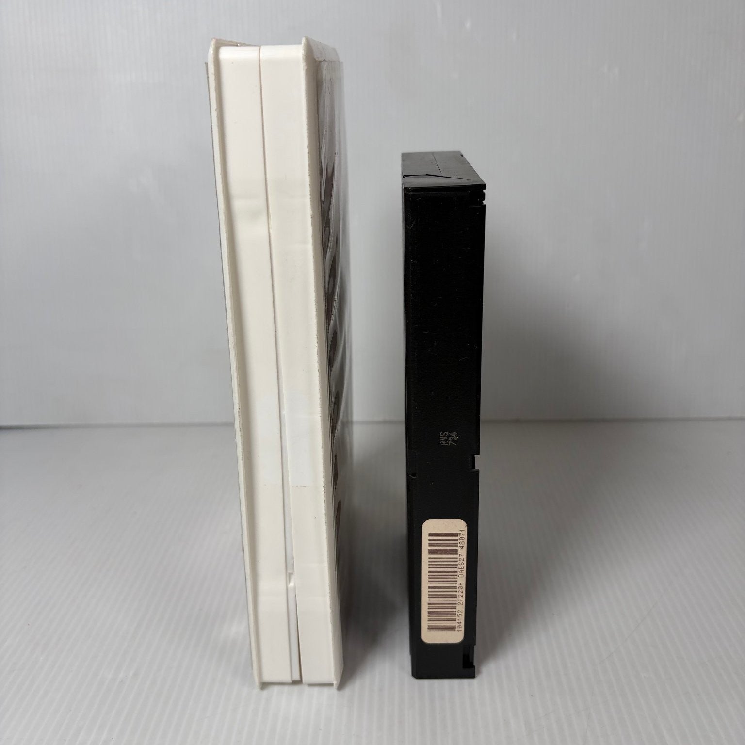 Jingle All The Way VHS 1996 Holiday Comedy Arnold Schwarzenegger Fox Video