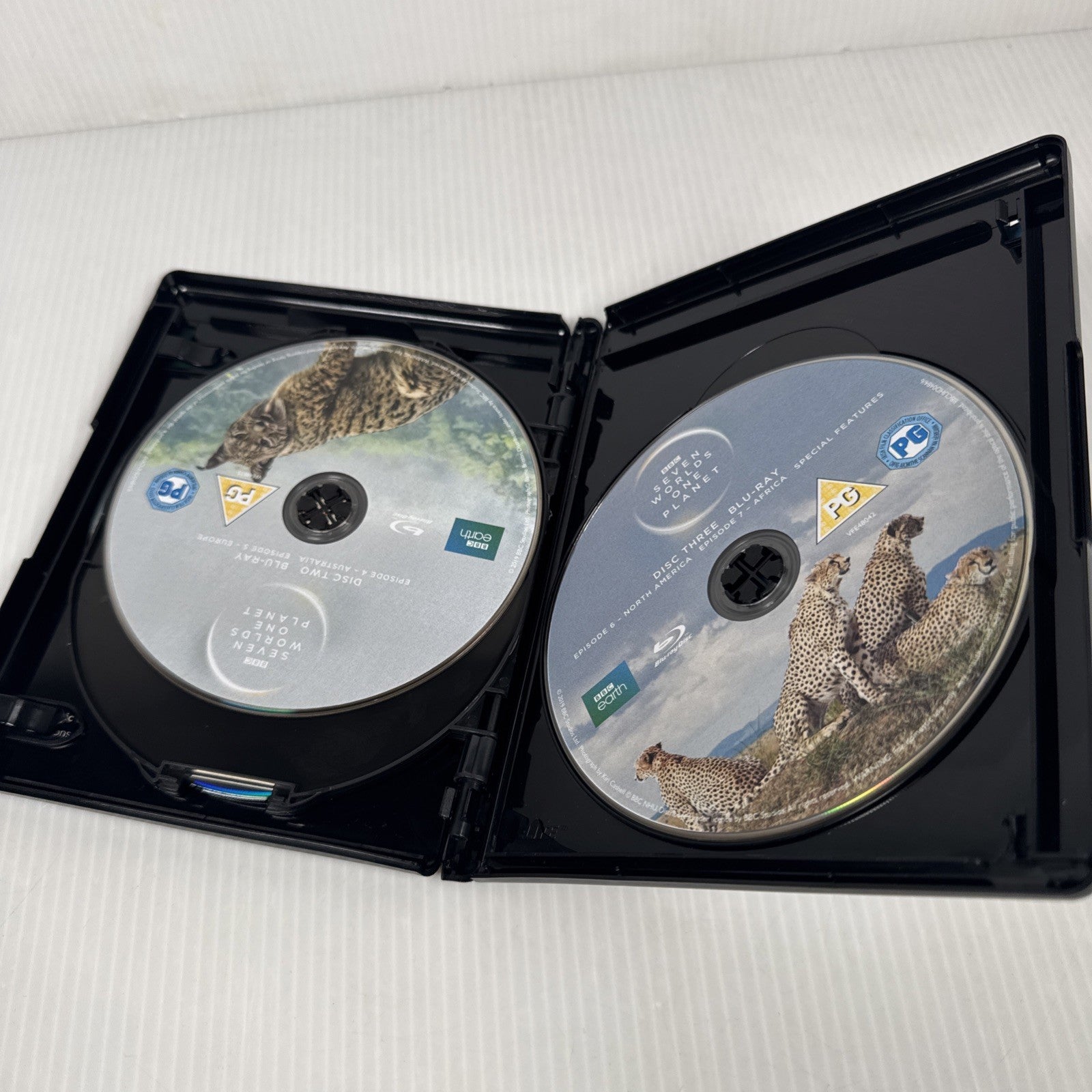 Seven Worlds, One Planet (4K Ultra HD & Blu-ray 6-disc Set, 2019) Attenborough