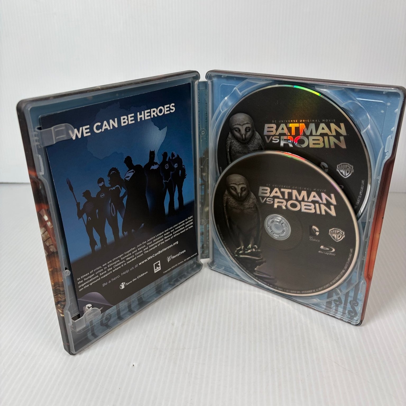 Batman vs Robin Blu-ray DVD 2015 DC Universe Original Movie Steelbook