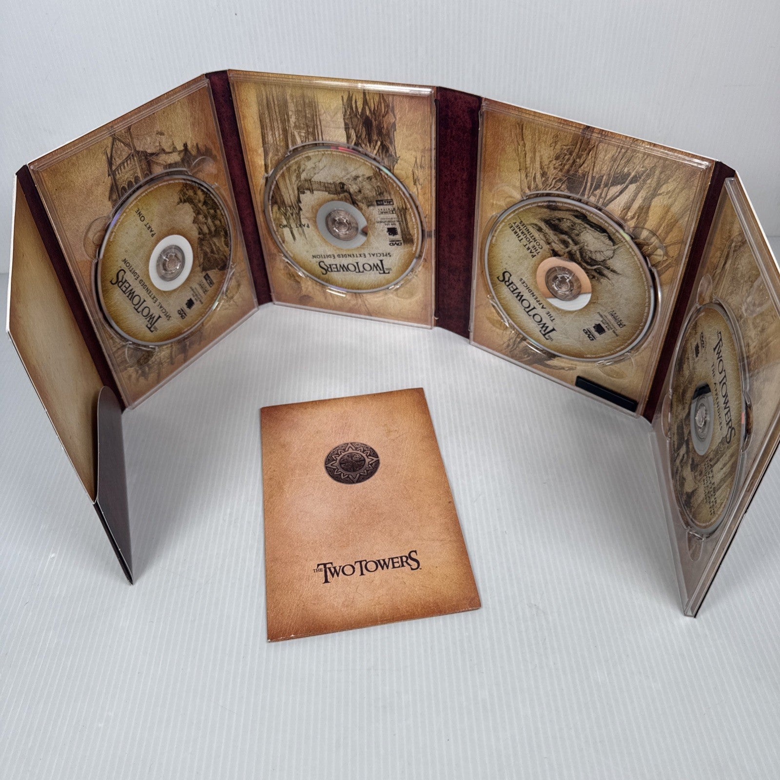 The Lord of the Rings: The Two Towers Four-Disc Special Extended Edition DVD Set