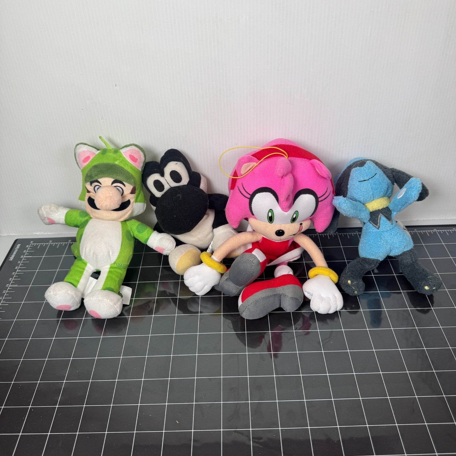 Mixed Video Game Plush Lot Yoshi, Cat Luigi, Lucario Pokemon, and Amy Rose 10"