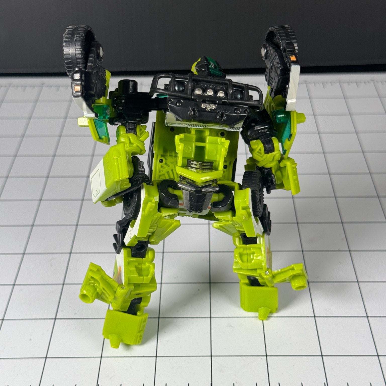 Transformers Dark of the Moon Autobot Ratchet Deluxe Class Mechtech 2011 Hasbro