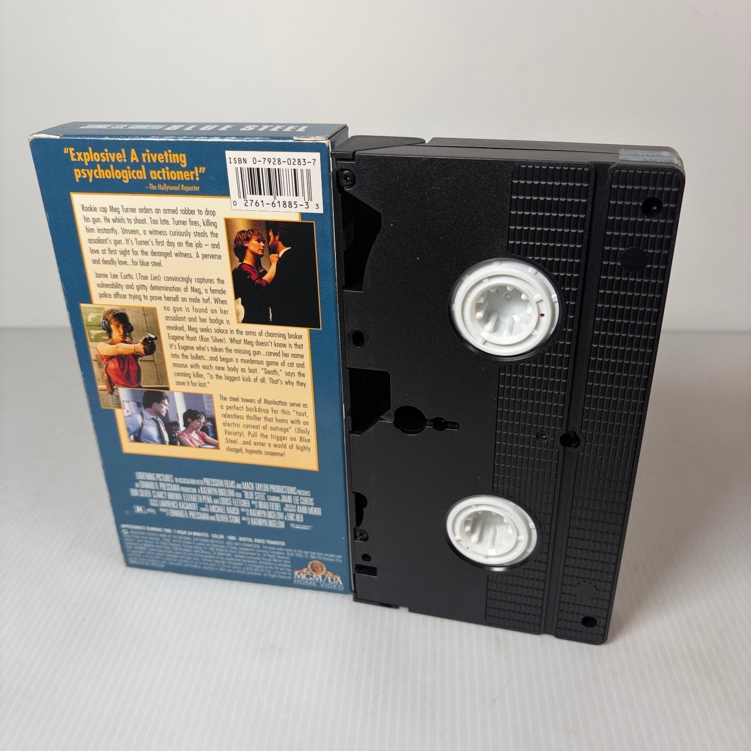 BLUE STEEL VHS 1990 Thriller Crime Jamie Lee Curtis MGM/UA Movie Time