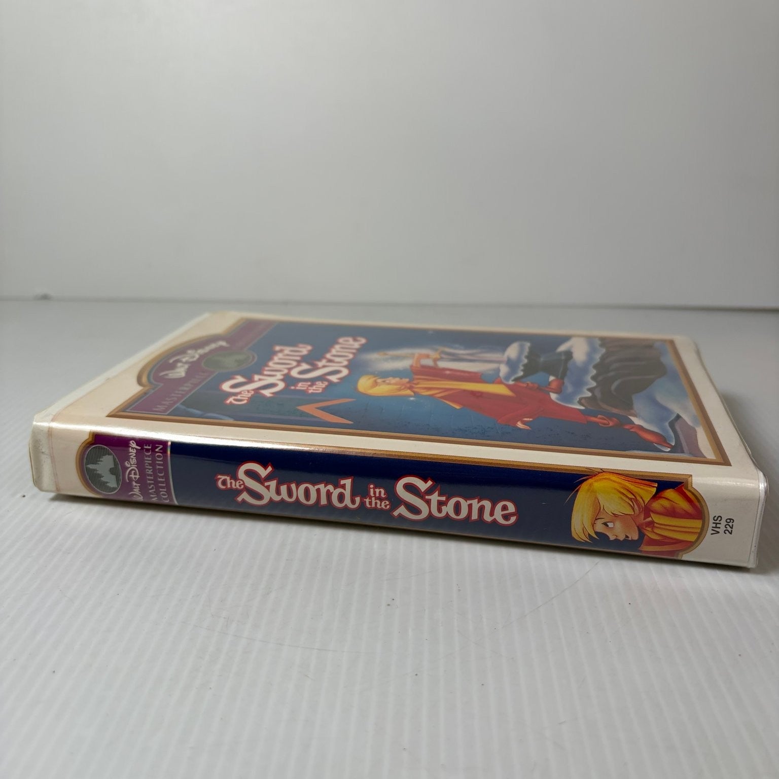 The Sword in the Stone VHS 1994 Animation Fantasy Disney Masterpiece