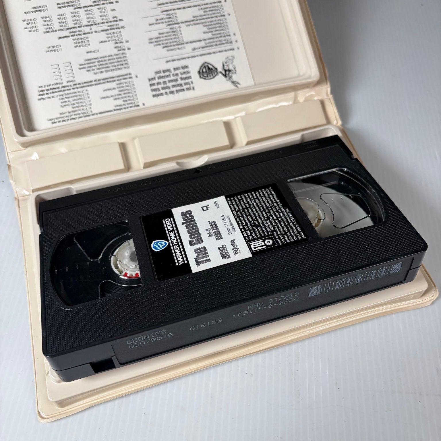 The Goonies VHS 1994 Adventure Family Original Release Warner Bros Clamshell