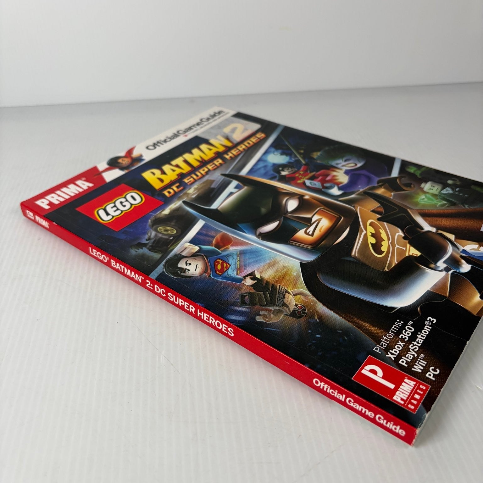 LEGO Batman 2 DC Super Heroes Xbox 360 PS3 Wii PC Official Strategy Guide