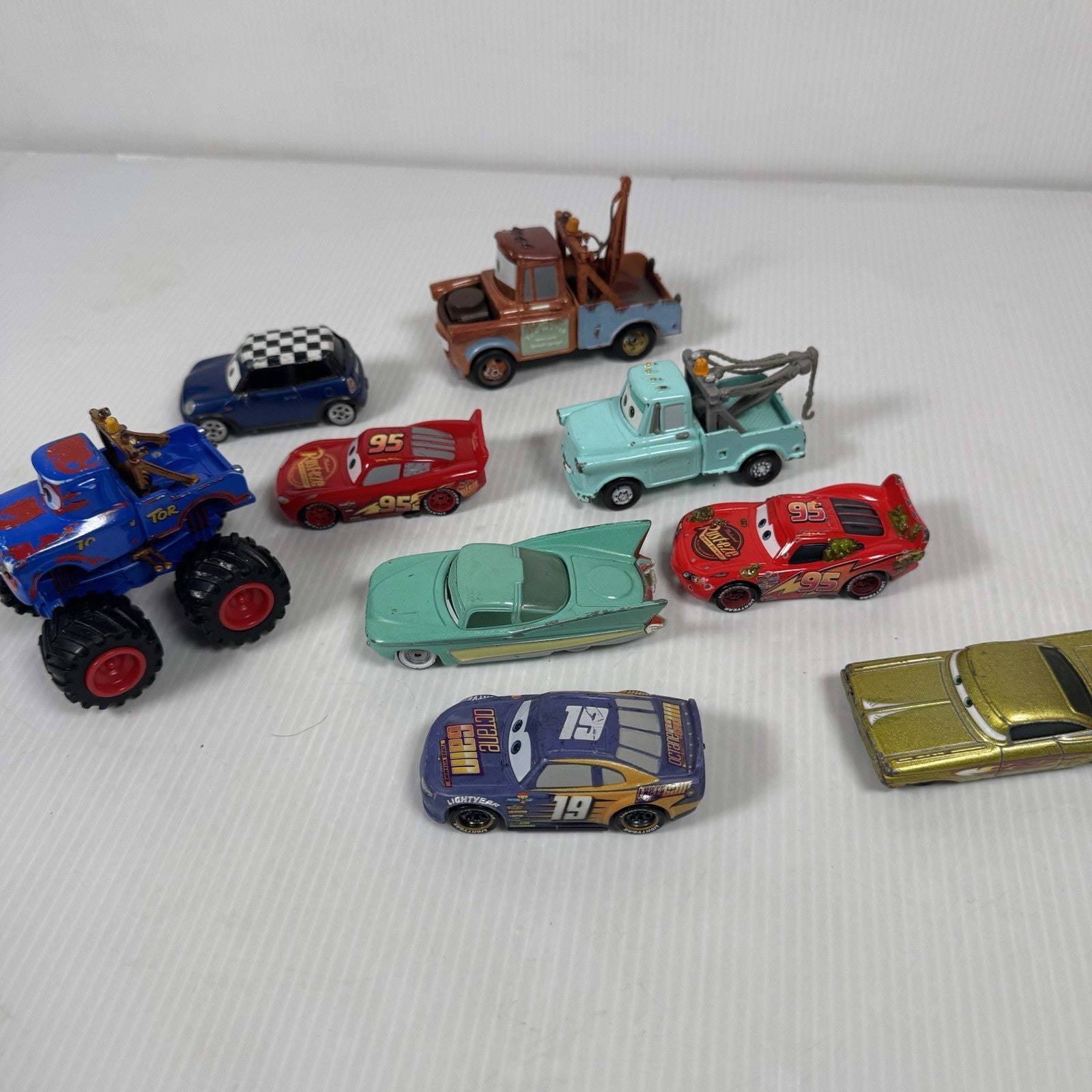 Lot Of Disney Pixar Cars Diecast & Plastic Toys Mater, Lightning McQueen & More