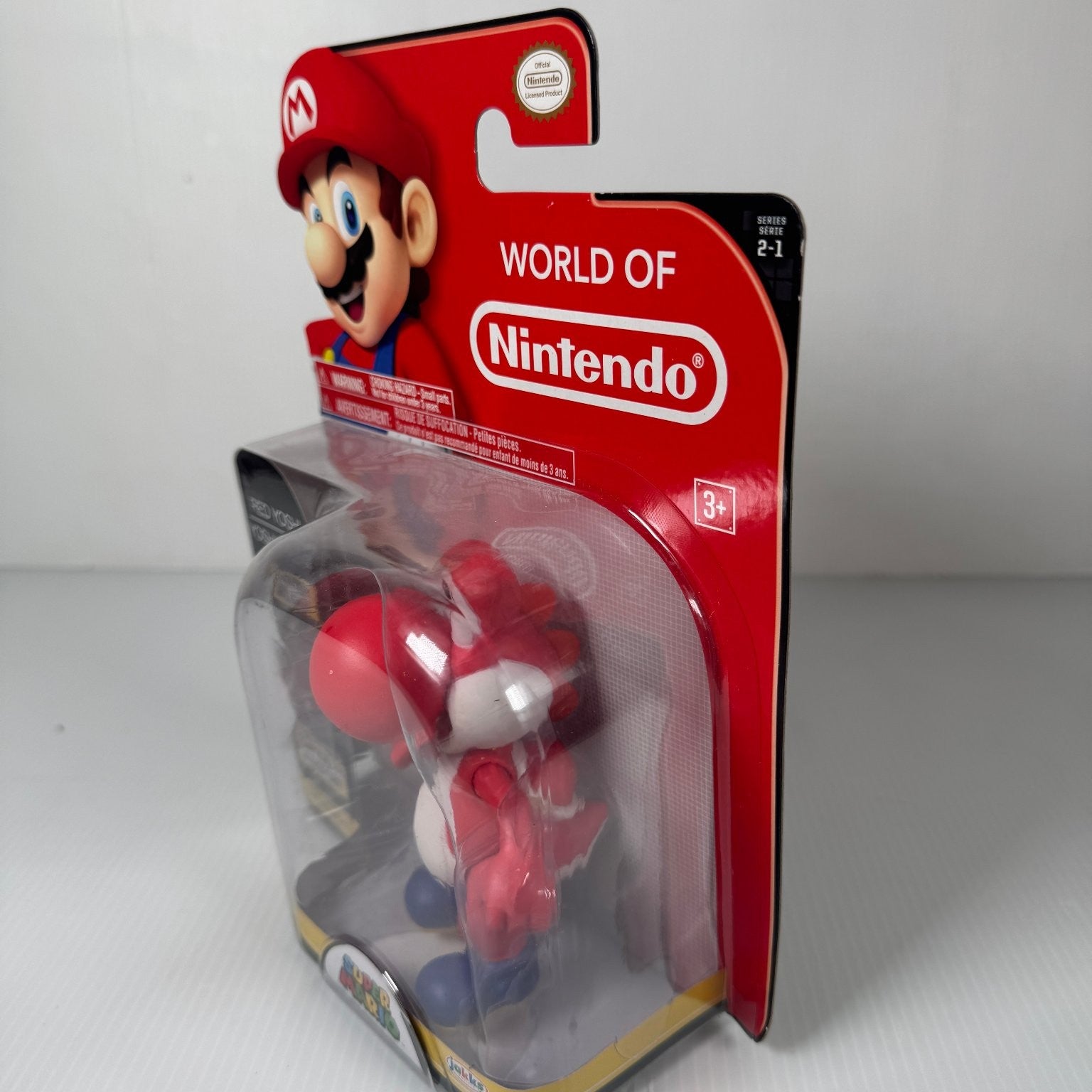World of Nintendo Red Yoshi Super Mario 4.5 Inch Figure with Egg Series 2-1
