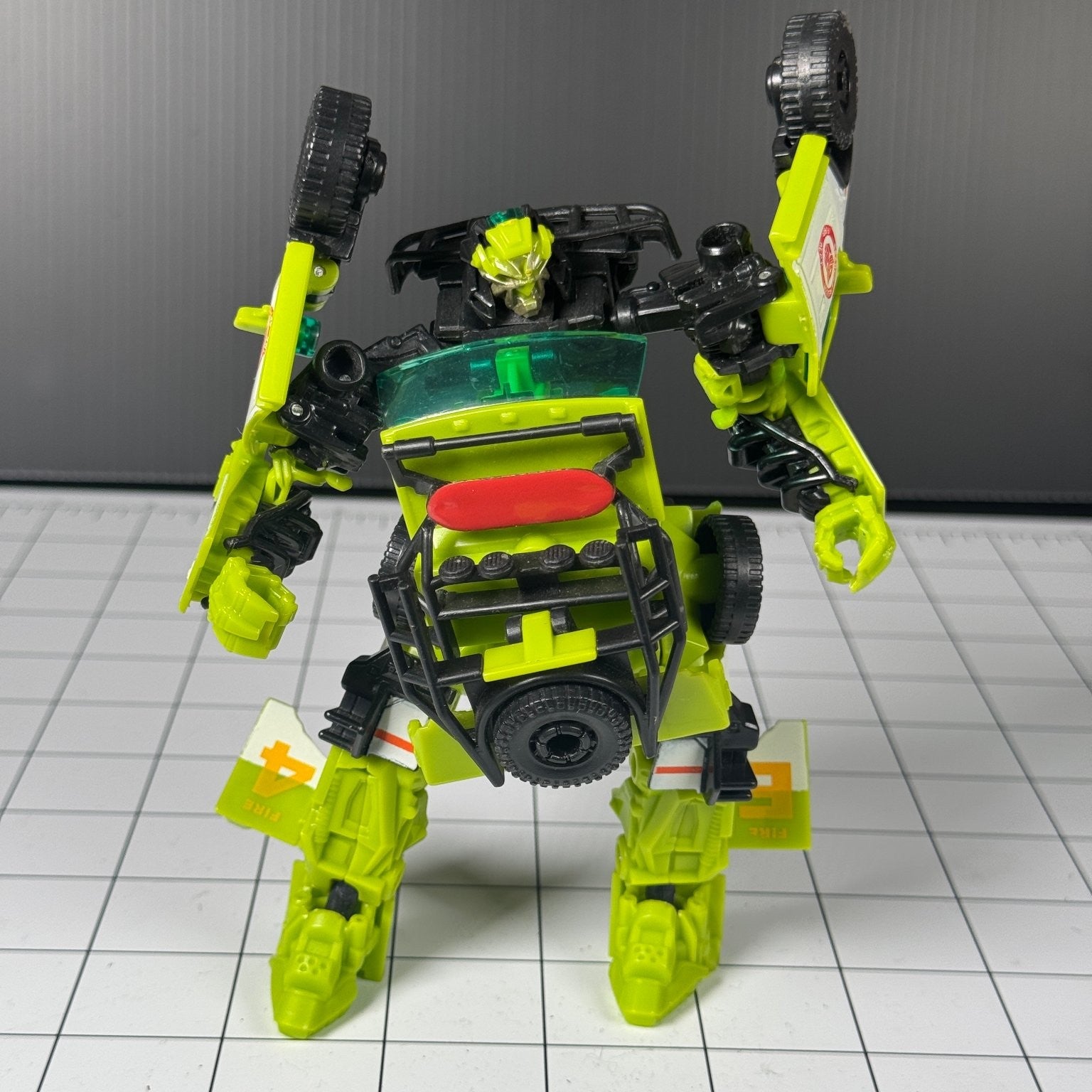 Transformers Dark of the Moon Autobot Ratchet Deluxe Class Mechtech 2011 Hasbro