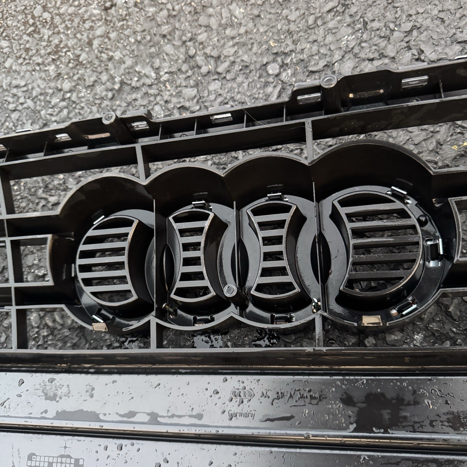 AUDI A4 QUATTRO B8PA FRONT BUMPER RADIATOR GRILLE 8K0853651G / H OEM 2013-2016