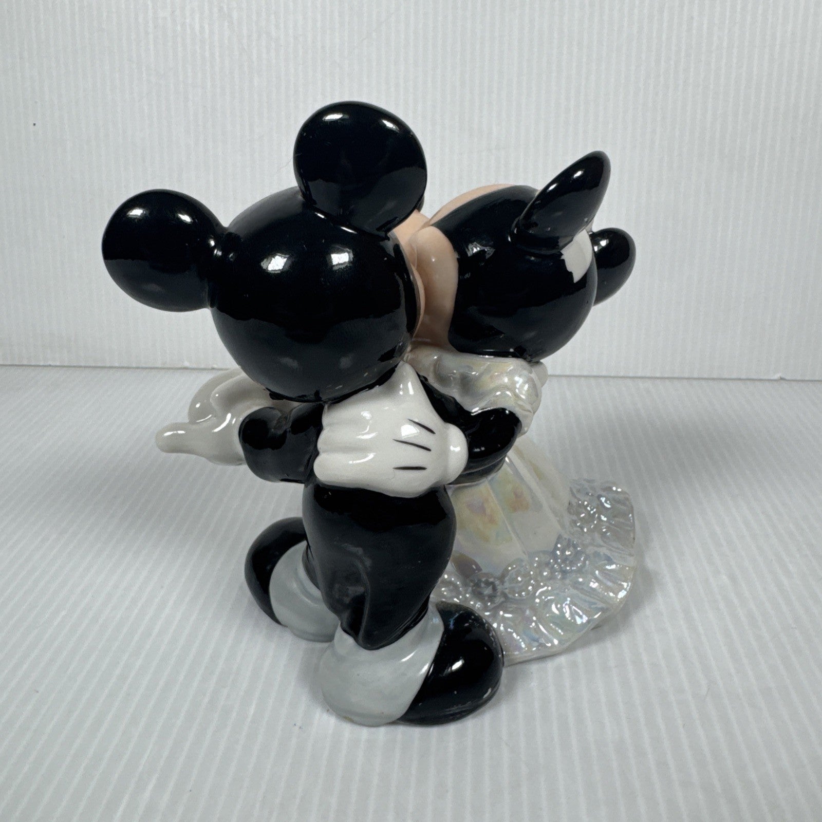 Disney Mickey and Minnie Mouse Bride and Groom Porcelain Figurine / Cake Topper
