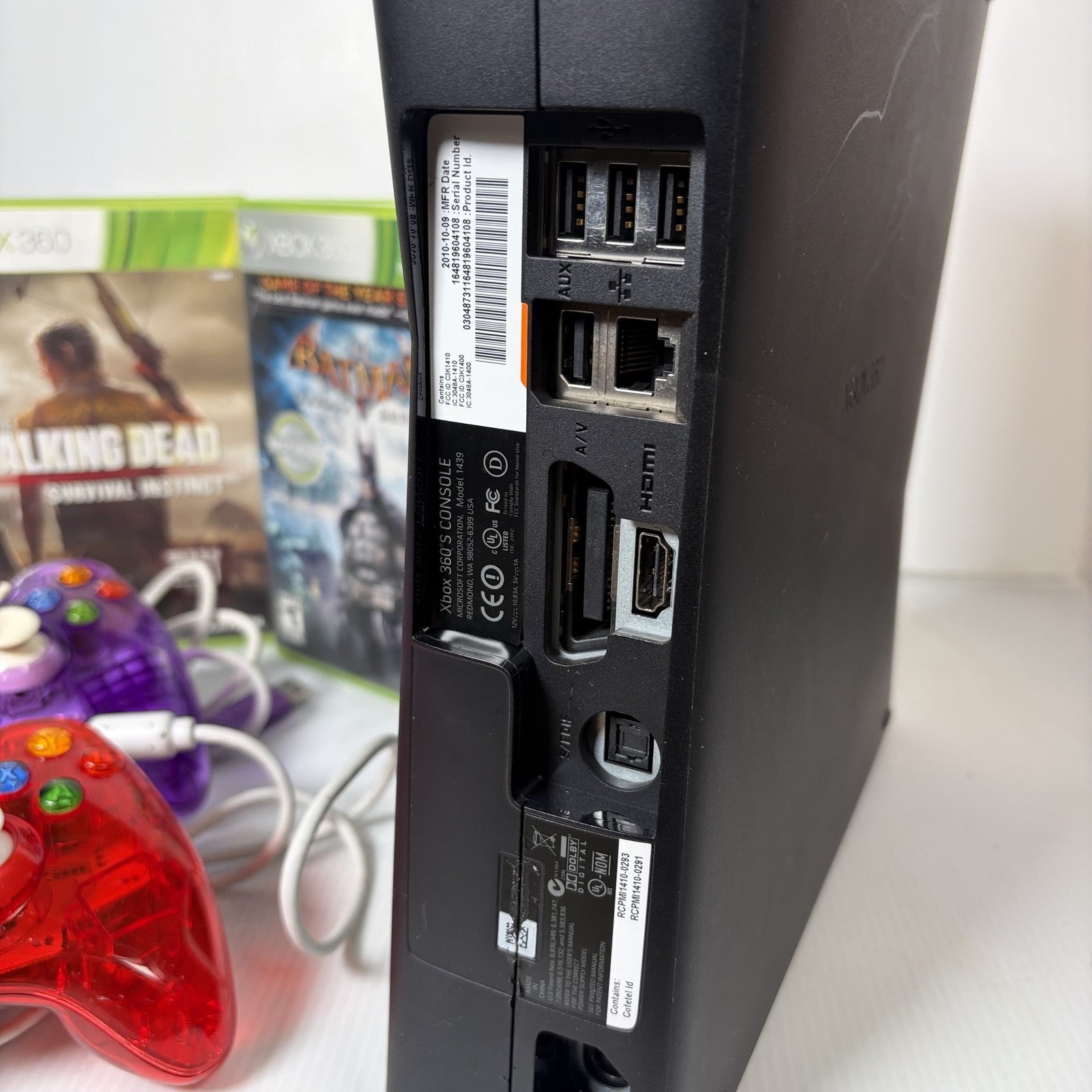 Microsoft Xbox 360 1439 Model S Console 4GB with 2 Wired Controllers & 2 Games