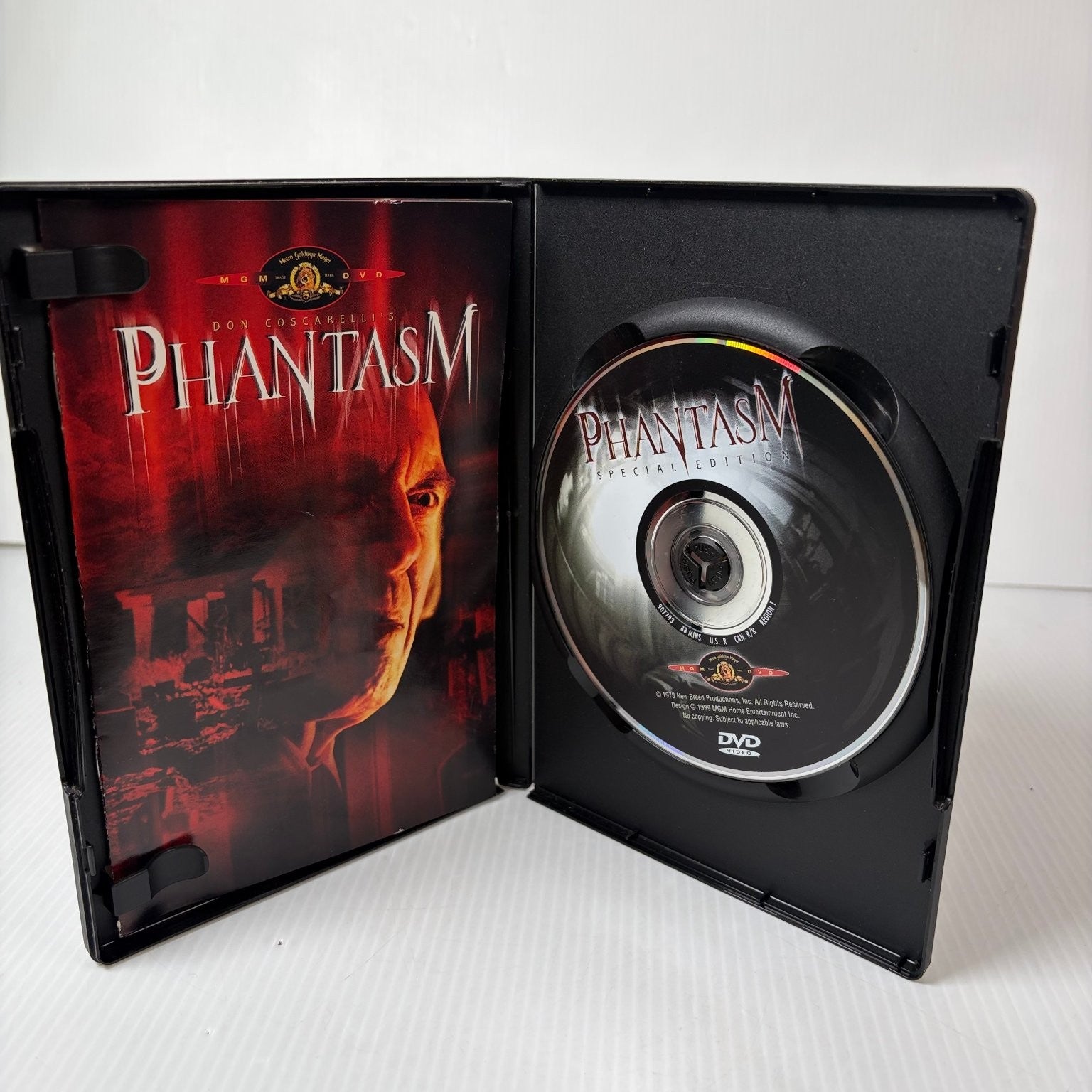 Phantasm DVD 1979 Special Edition Don Coscarelli Horror Classic Region 1