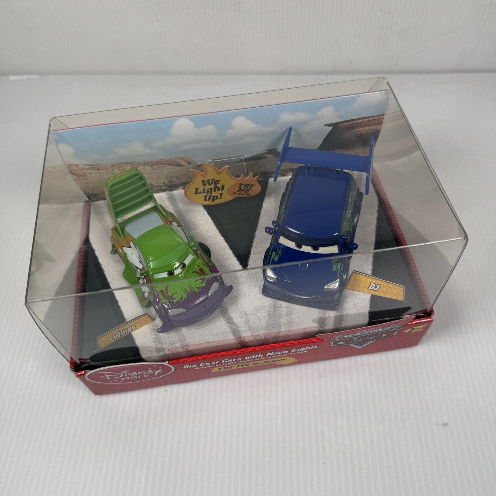 World Of Cars Neon Light Up Diecast Set Wingo & DJ Disney Store EXCLUSIVE Read