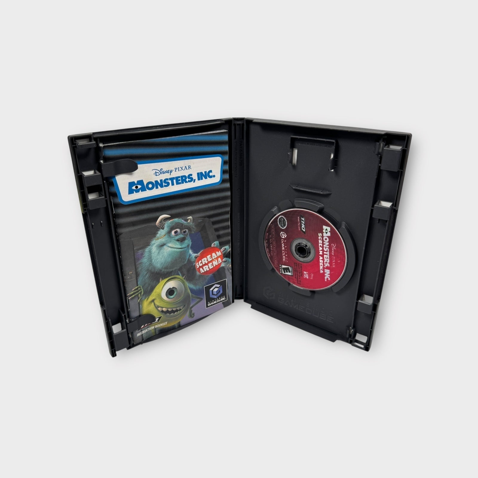 Disney Pixar Monsters Inc Scream Arena Nintendo GameCube Game Complete 2002