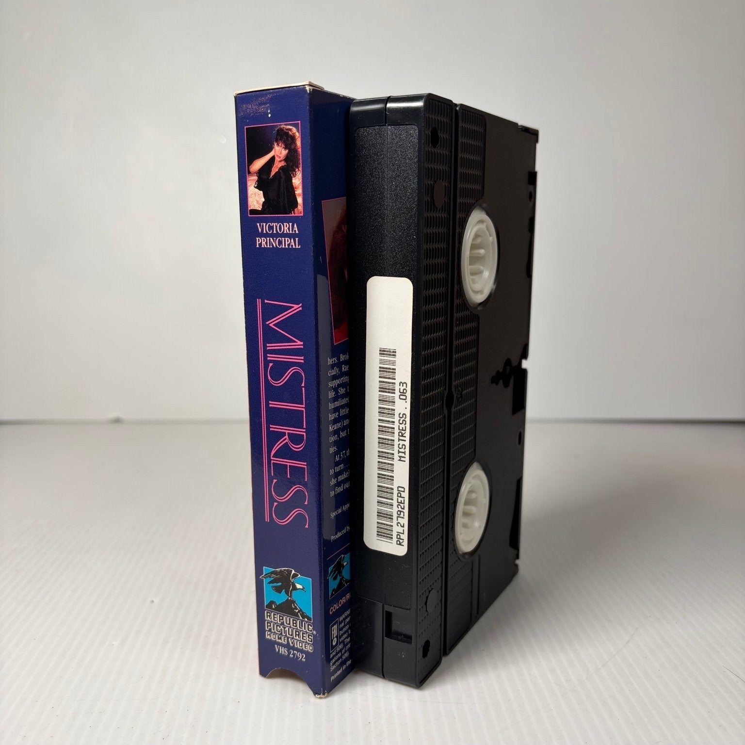 Mistress VHS 1987 Drama Thriller Victoria Principal Republic Pictures