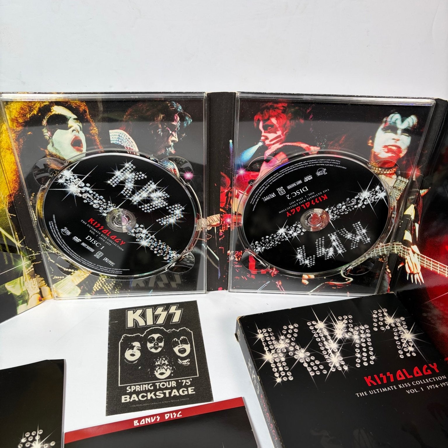 KISSOLOGY The Ultimate KISS Collection Vol. 1 1974-1977 2-Disc DVD Set Complete