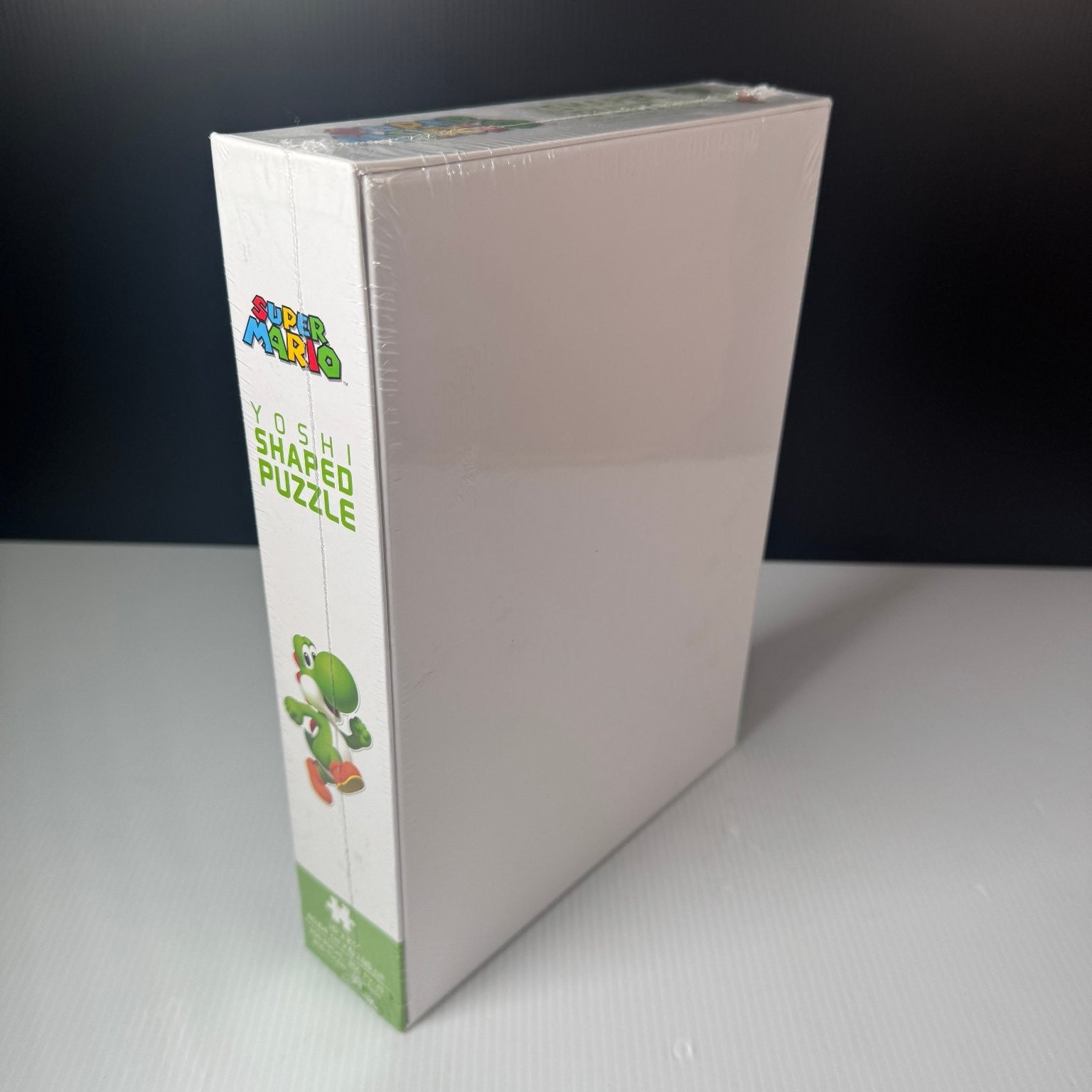 Super Mario Yoshi Shaped Puzzle USAopoly 200 Piece Jigsaw Puzzle