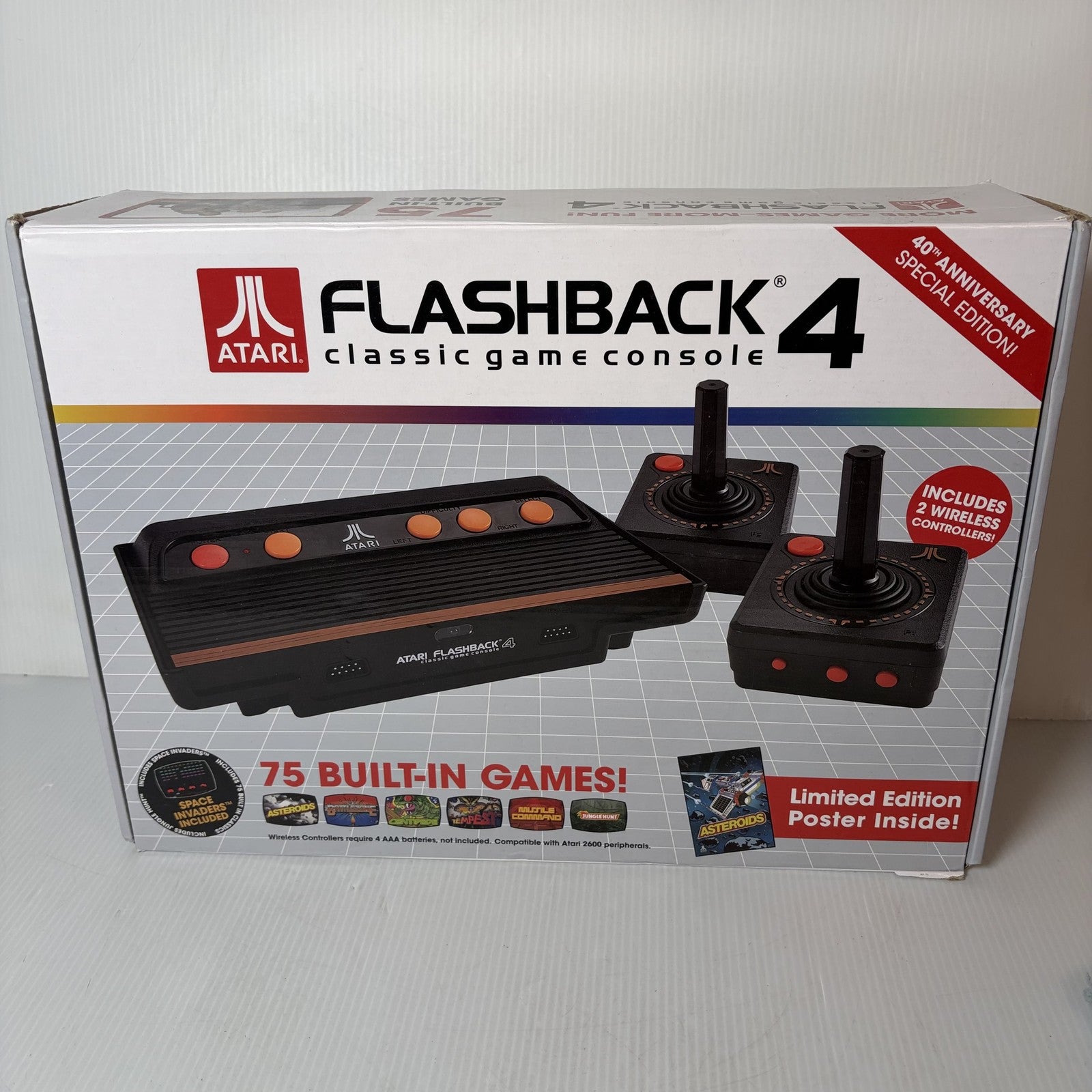 Atari Flashback 4 Classic Game Console 40th Anniversary in Box 2 Joysticks