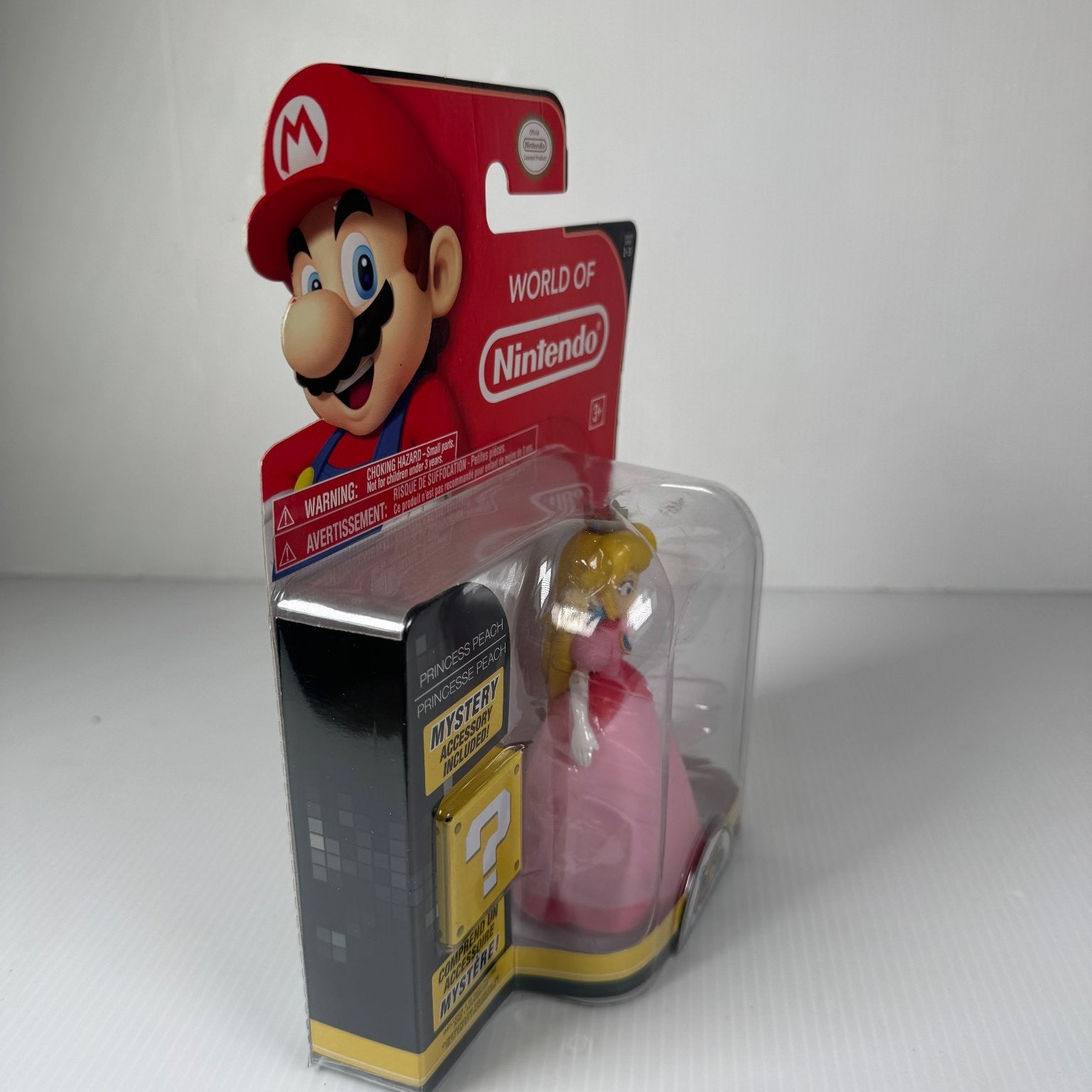 World of Nintendo Princess Peach Super Mario 4.75" Figure Accessory Series 1-3