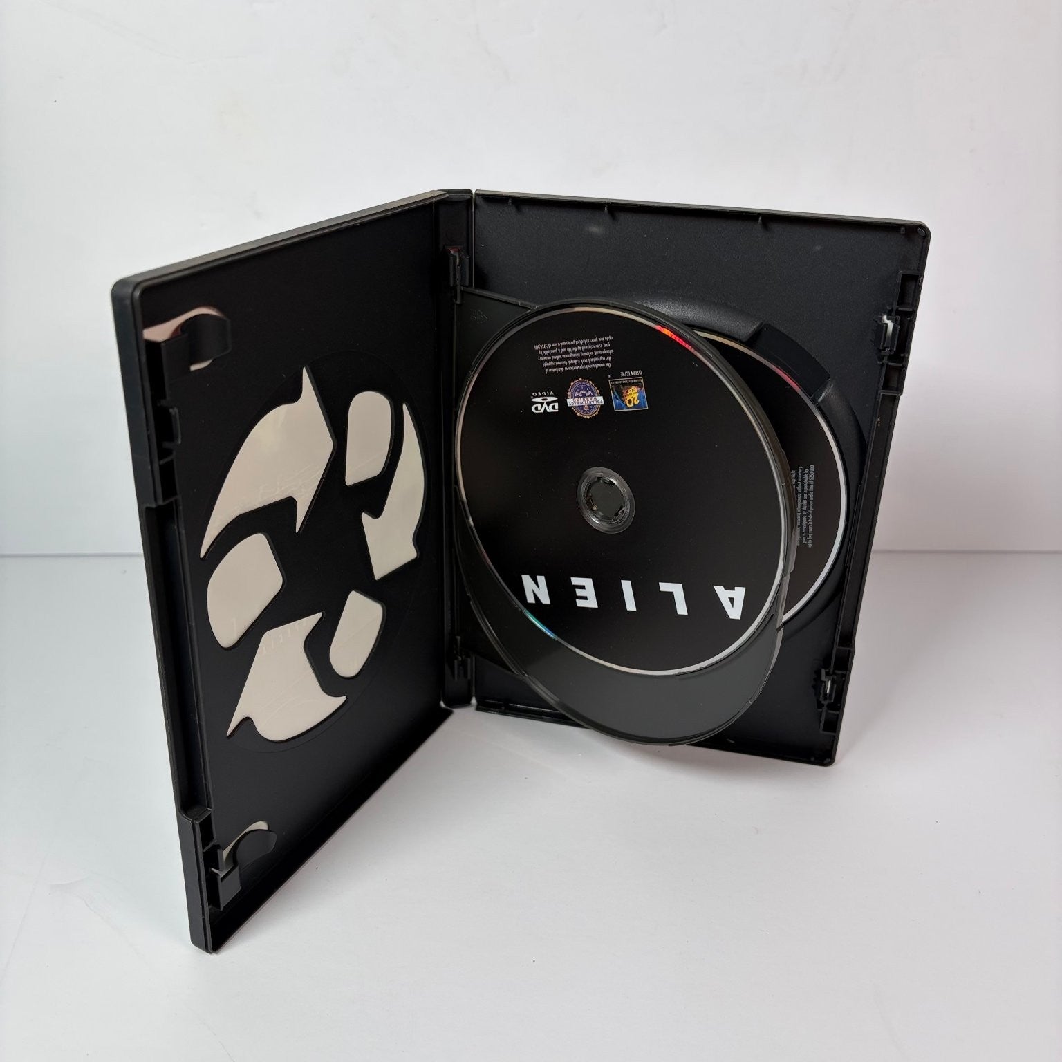 Alien, Aliens, Alien 3 Triple Feature 3-DVD Set 1979-1992 Weaver Scott