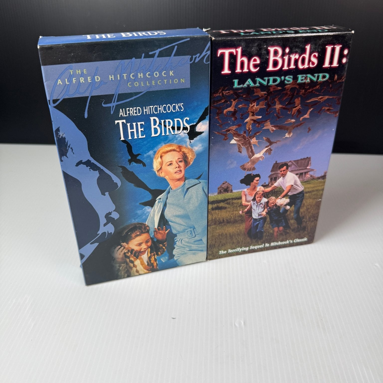 The Birds & The Birds II Lot of 2 VHS 1963 Horror Alfred Hitchcock Collection