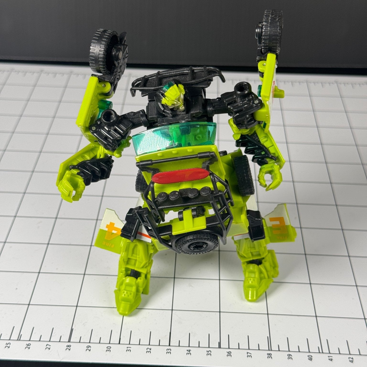 Transformers Dark of the Moon Autobot Ratchet Deluxe Class Mechtech 2011 Hasbro