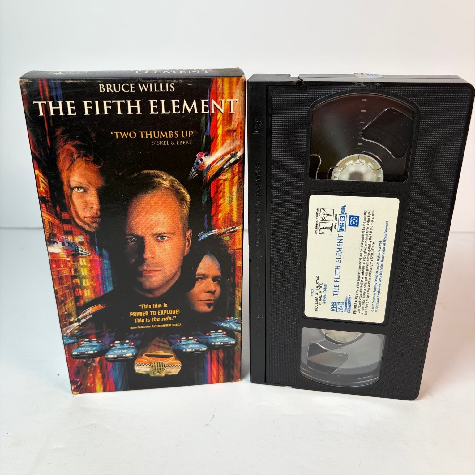 Bruce Willis The Fifth Element VHS 1997 Sci-Fi Action Columbia TriStar