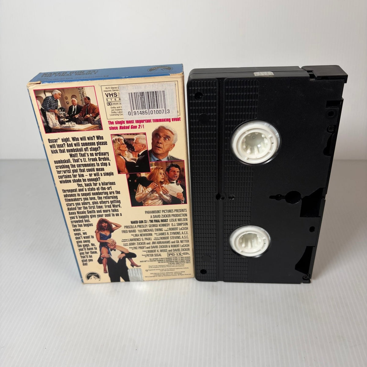 Naked Gun 33 1/3 VHS 1994 Comedy Leslie Nielsen Paramount PG-13