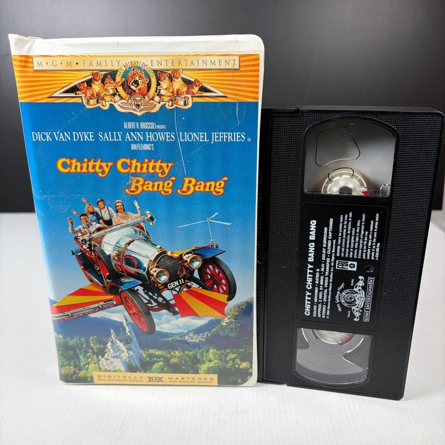 Chitty Chitty Bang Bang VHS 30th Anniversary Family MGM Home Entertainment