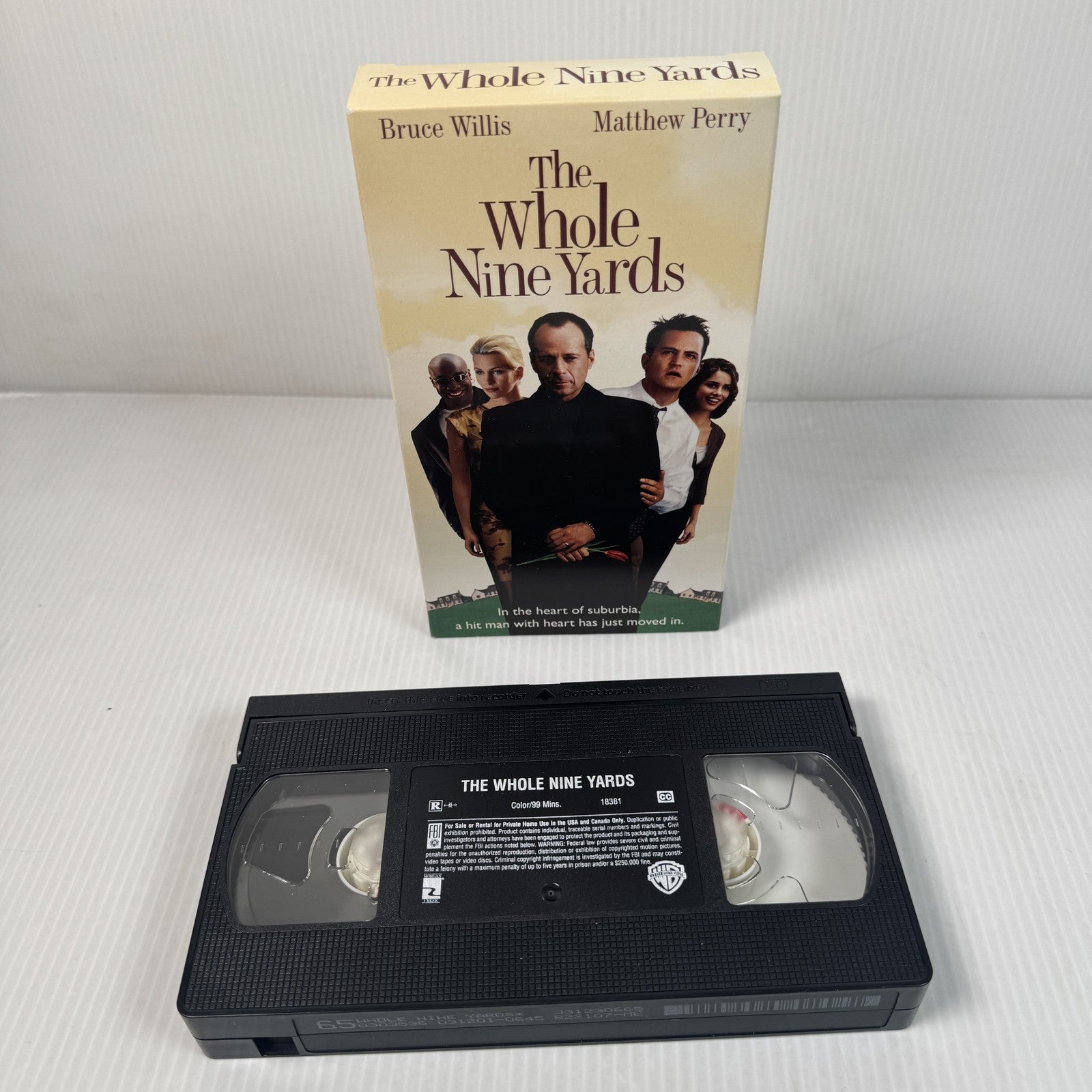 The Whole Nine Yards VHS Bruce Willis Matthew Perry Comedy 2000 Tested R Rated M