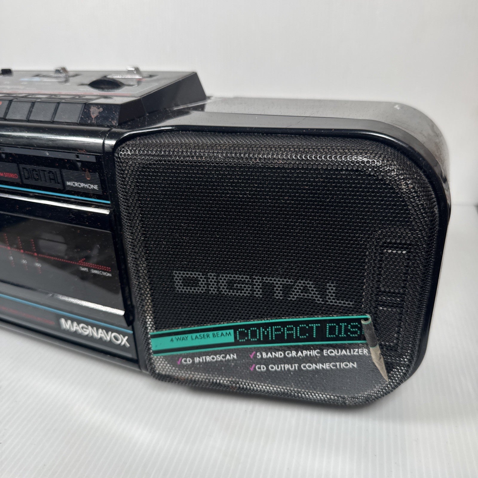 Magnavox D8880 Disc Radio Cassette Recorder CD Works, Cassette Eats Tape AS IS