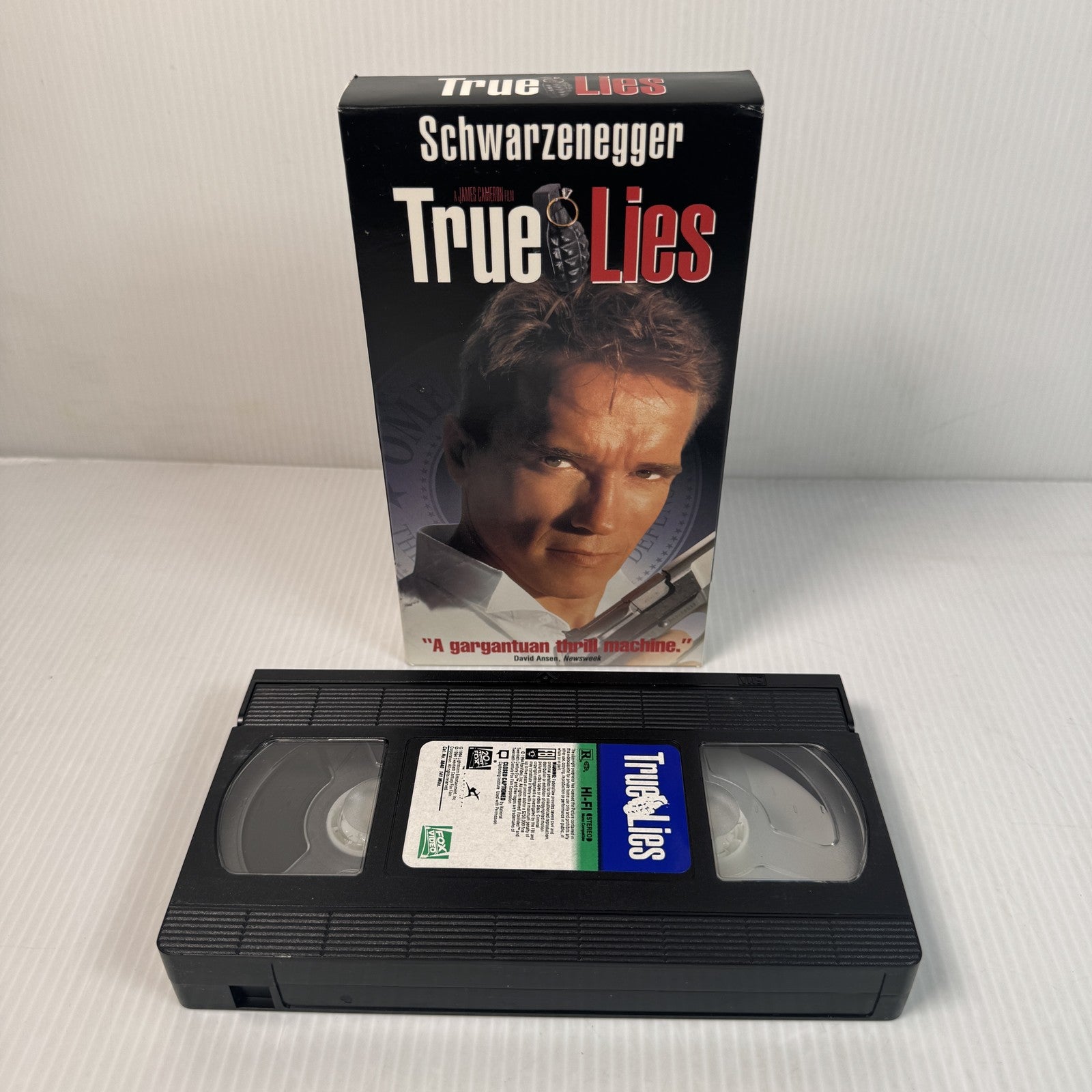 Vintage True Lies VHS 1994 Arnold Schwarzenegger Jamie Lee Curtis Action Movie