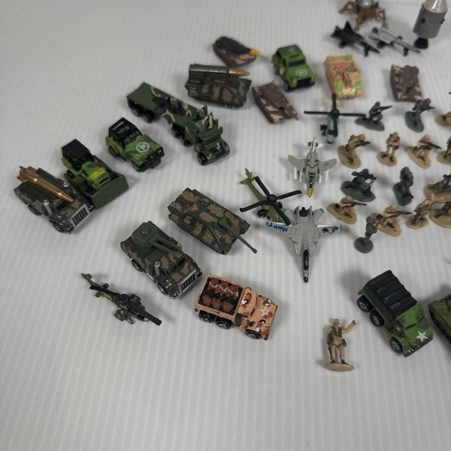 VTG 1990s Lot 50+ Military Micromachines w/ CCCP & US Tanks, Planes, Helicopters