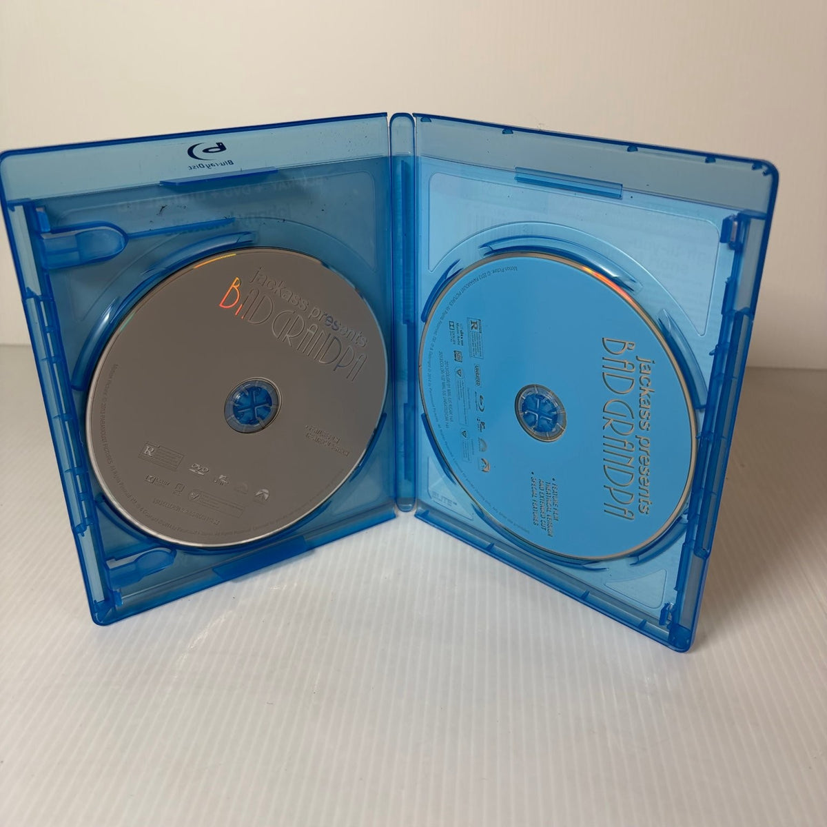 Jackass Presents Bad Grandpa Blu-ray 2013 Unrated Johnny Knoxville Jeff Tremaine