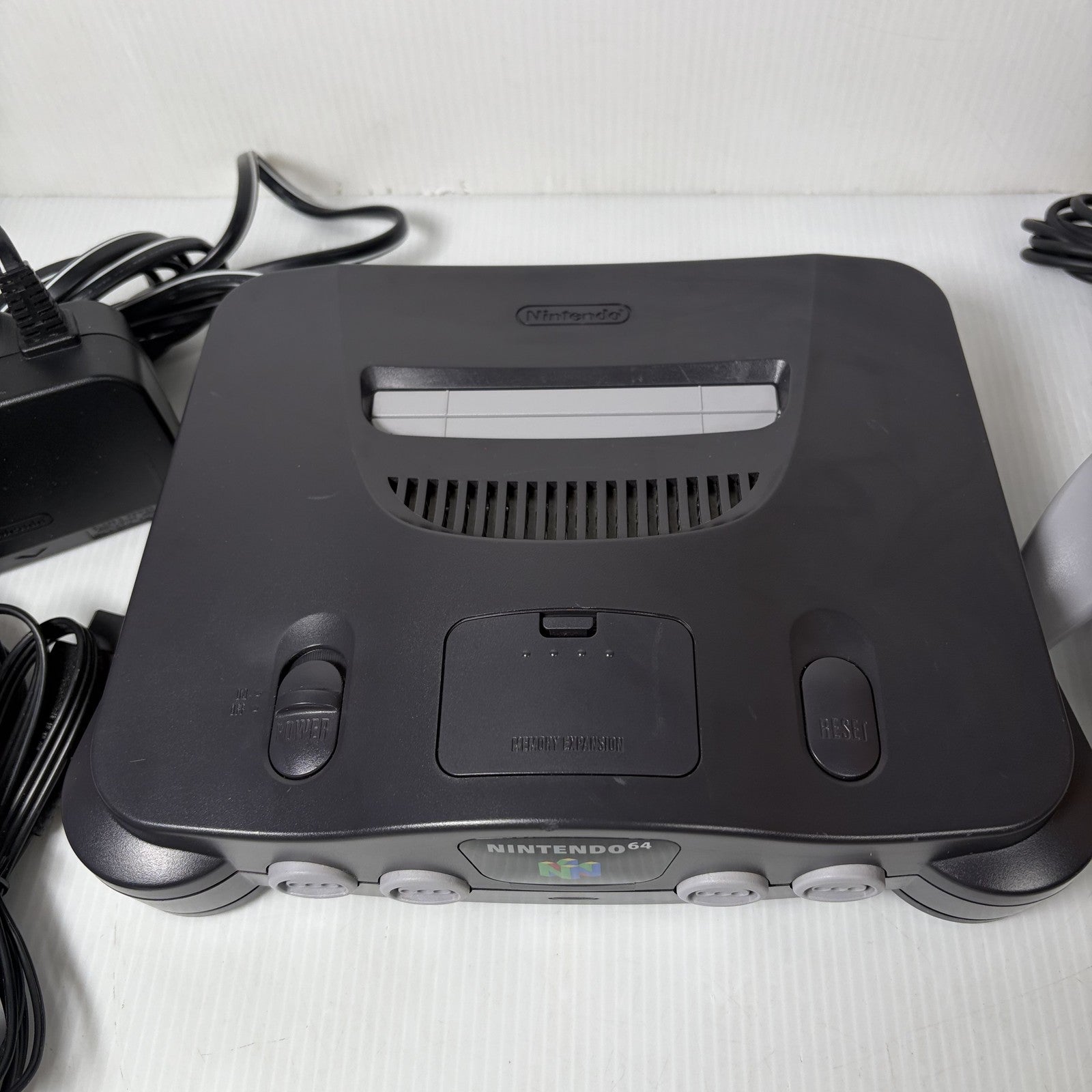 Nintendo 64 N64 Console System Gray NUS-001(USA) with OEM Controller & Cables