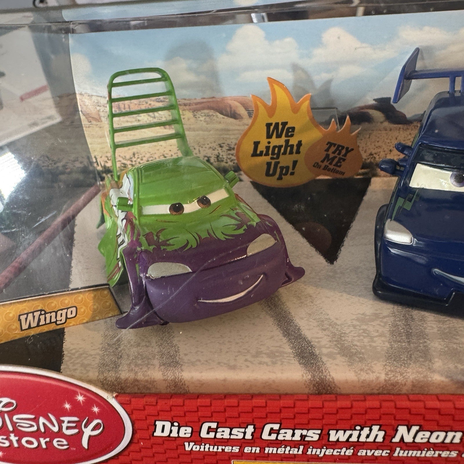 World Of Cars Neon Light Up Diecast Set Wingo & DJ Disney Store EXCLUSIVE Read