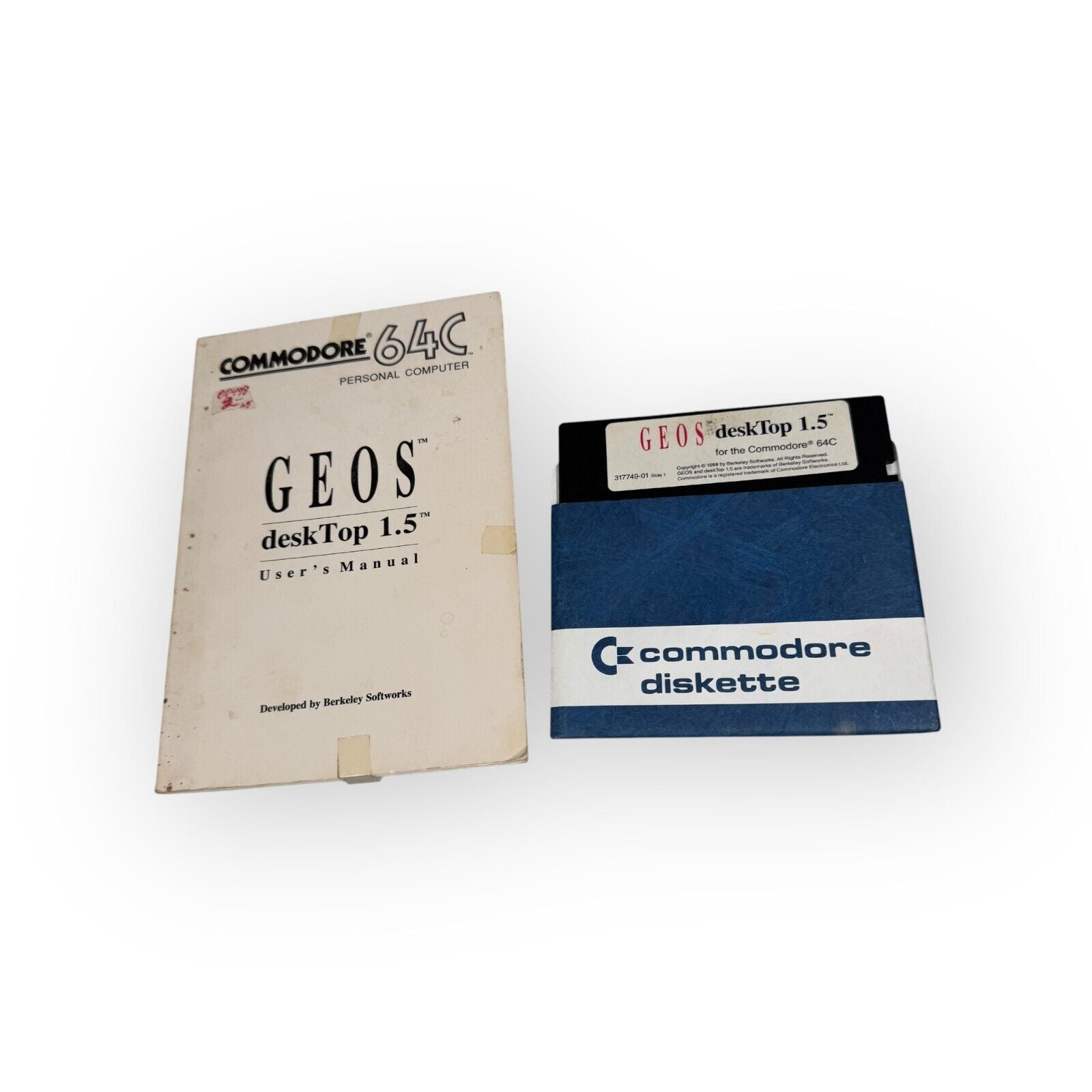 GEOS DeskTop v. 1.5 Commodore 64 OS User's Manual & 5.25" Disc w/ Work Disc