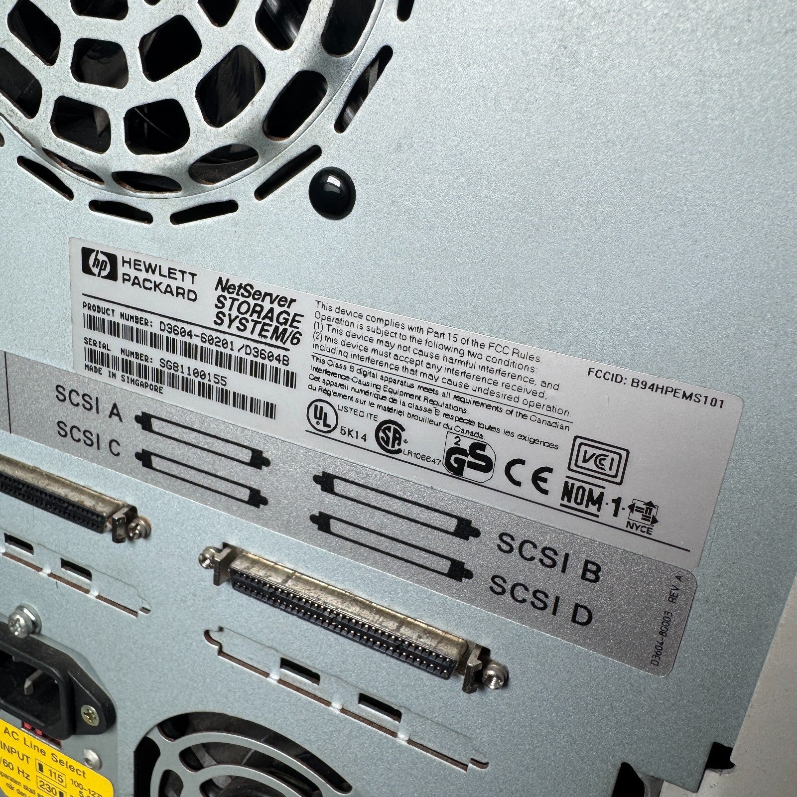 Vintage Hewlett Packard HP NetServer Storage System / 6 with 5 9GB Hard Drives