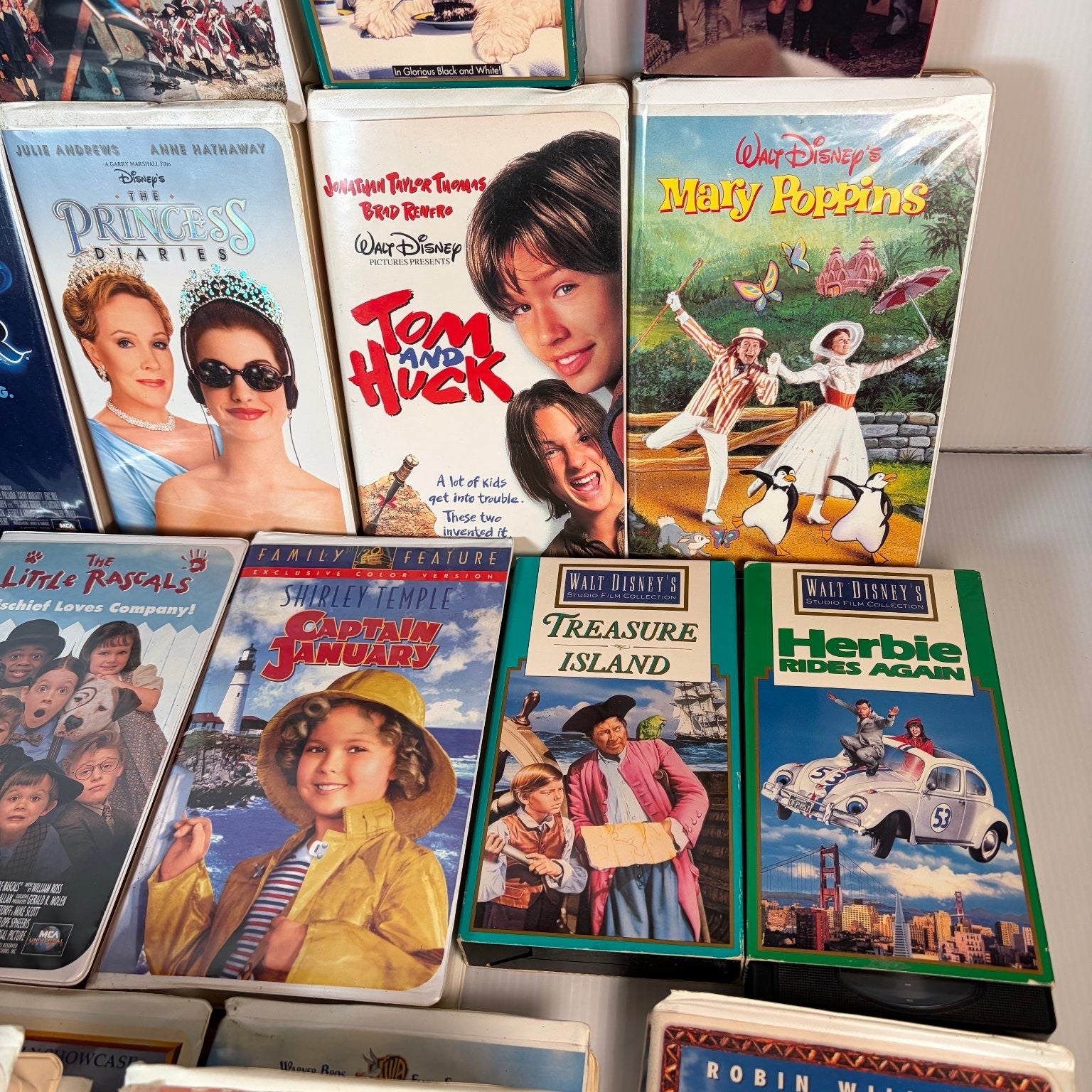 Disney VHS Lot of 21 Casper Mary Poppins Princess Diaries Jumanji & More