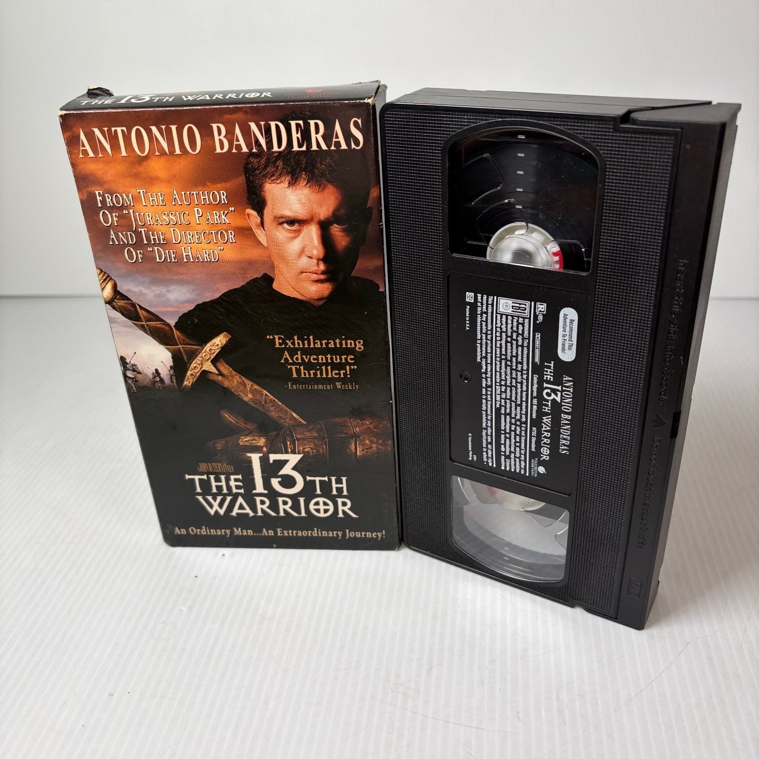 The 13th Warrior VHS 1999 Action Adventure Epic Antonio Banderas Touchstone