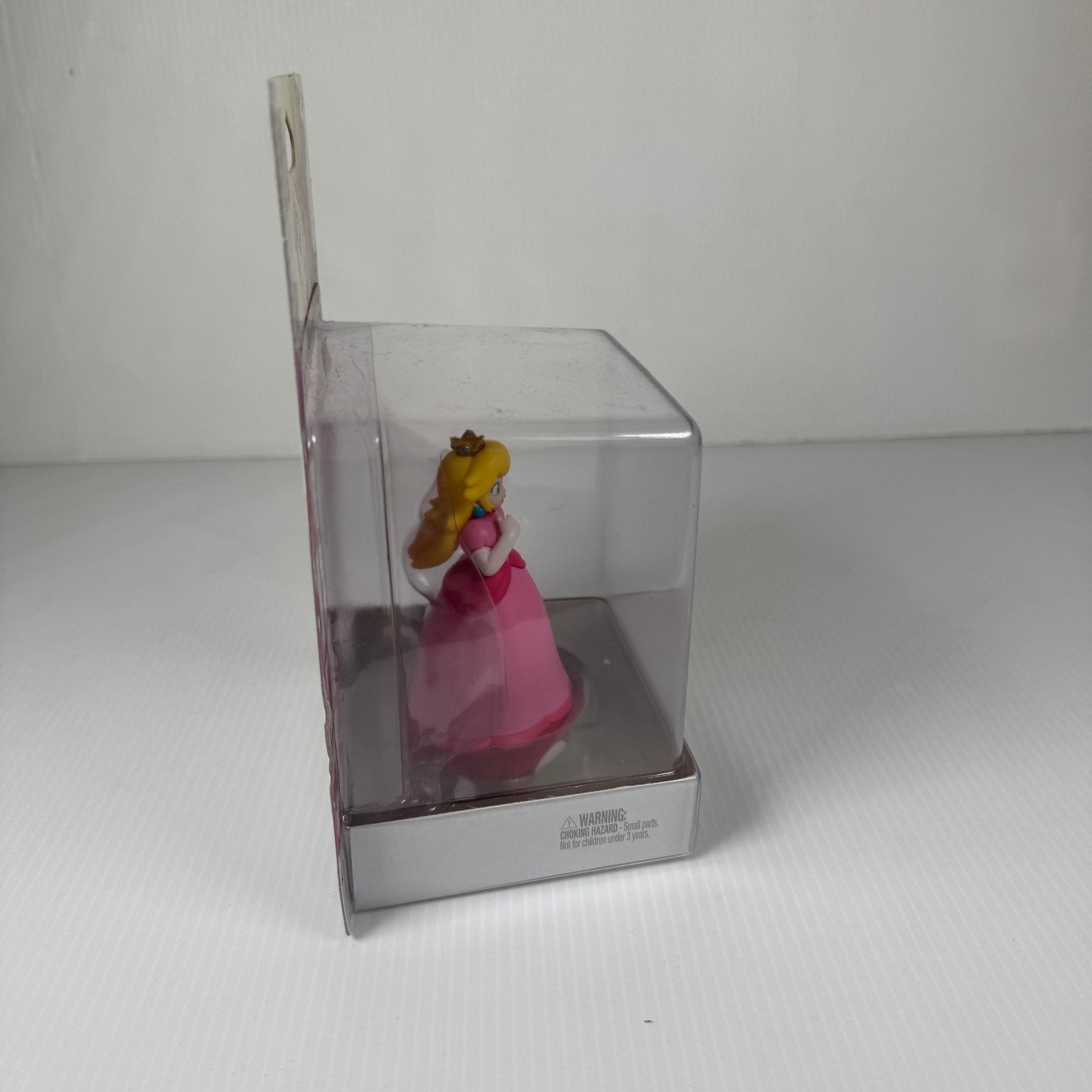 Nintendo Super Mario Peach Amiibo Figure for Wii U Nintendo 3DS